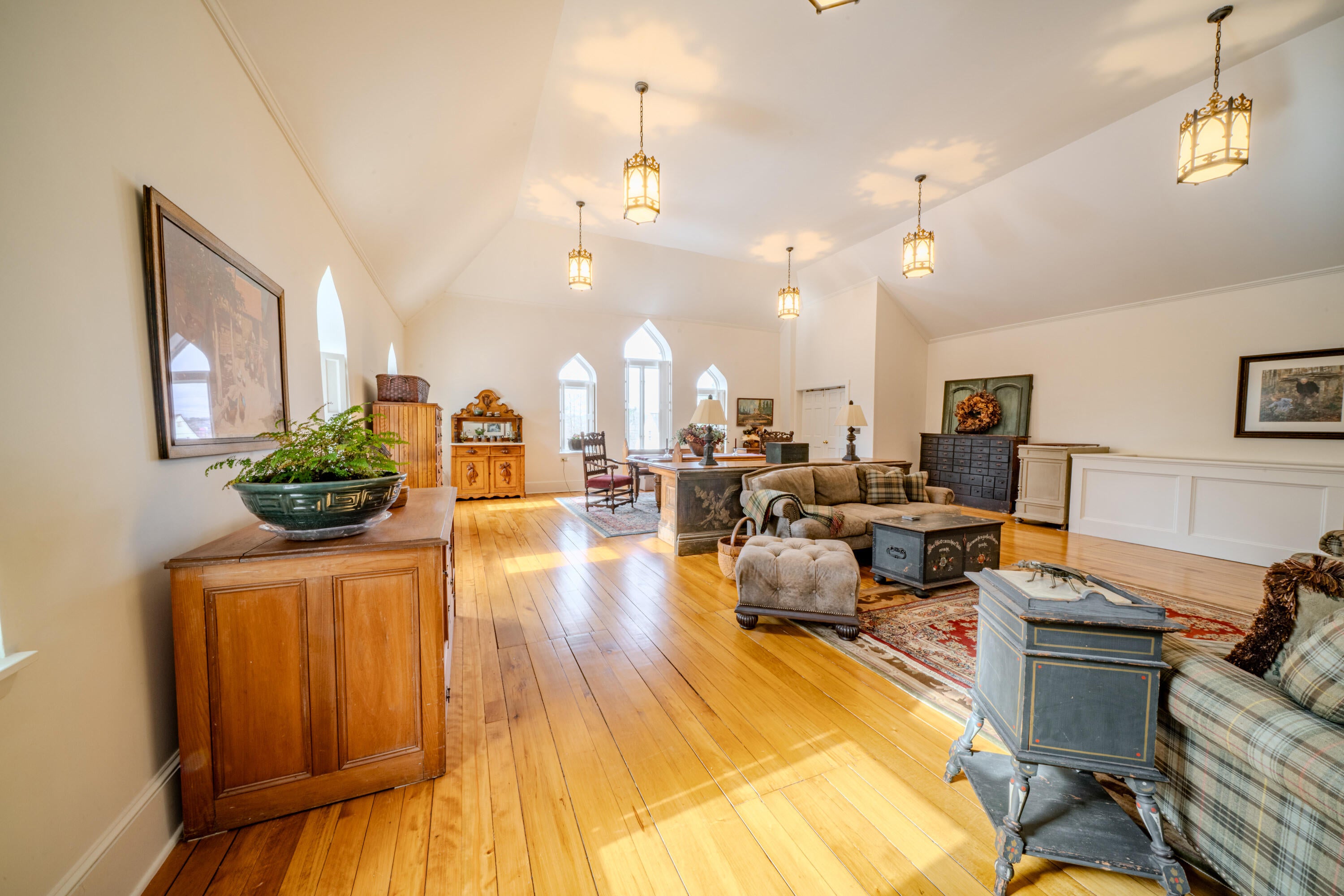 Belfast, Maine, 04915, United States, ,2 BathroomsBathrooms,Residential,Active,1762819