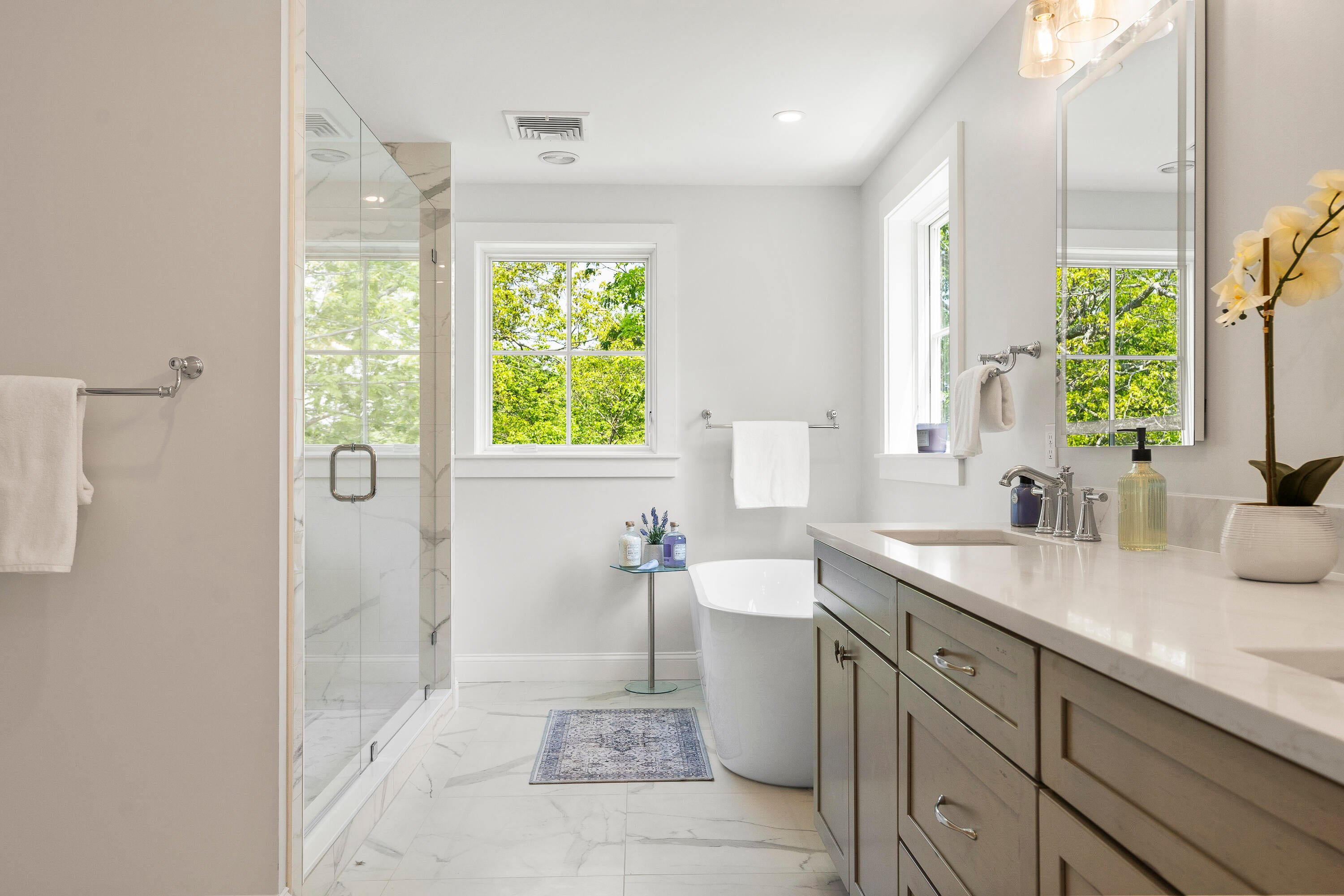 Falmouth, Maine, 04105, United States, 5 Bedrooms Bedrooms, ,6 BathroomsBathrooms,Residential,Active,2028555