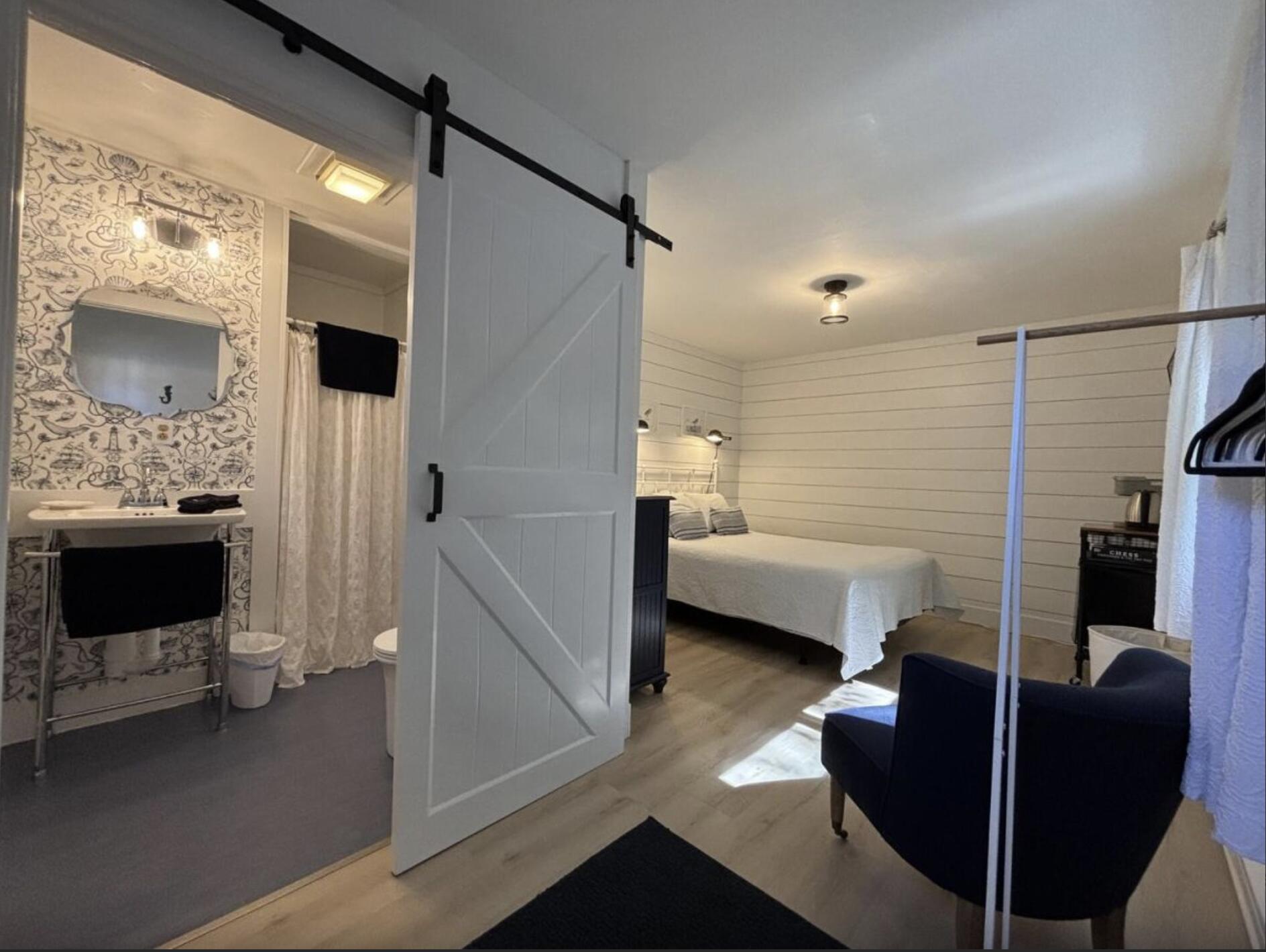 Ogunquit, Maine, 03907, United States, 6 Bedrooms Bedrooms, ,6 BathroomsBathrooms,Residential,Active,2012671