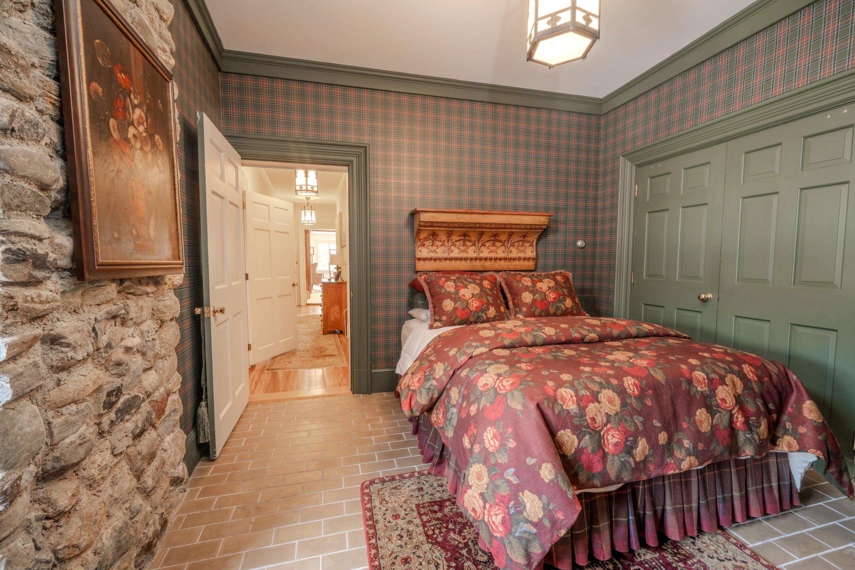 Belfast, Maine, 04915, United States, ,2 BathroomsBathrooms,Residential,Active,1762819