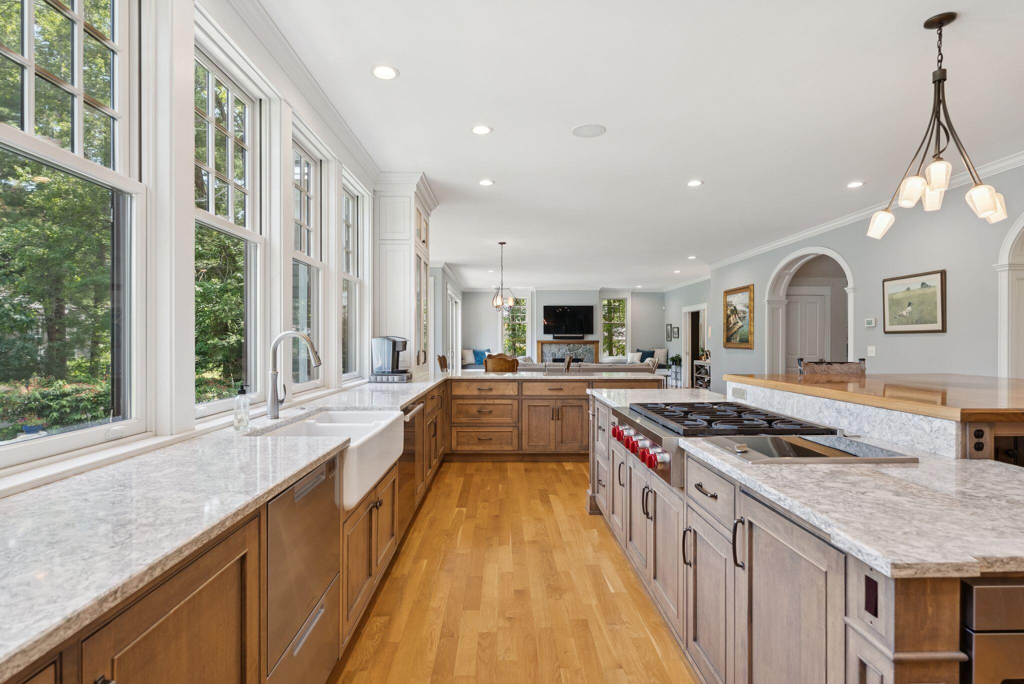 Falmouth, Maine, 04105, United States, 5 Bedrooms Bedrooms, ,6 BathroomsBathrooms,Residential,Active,1952276