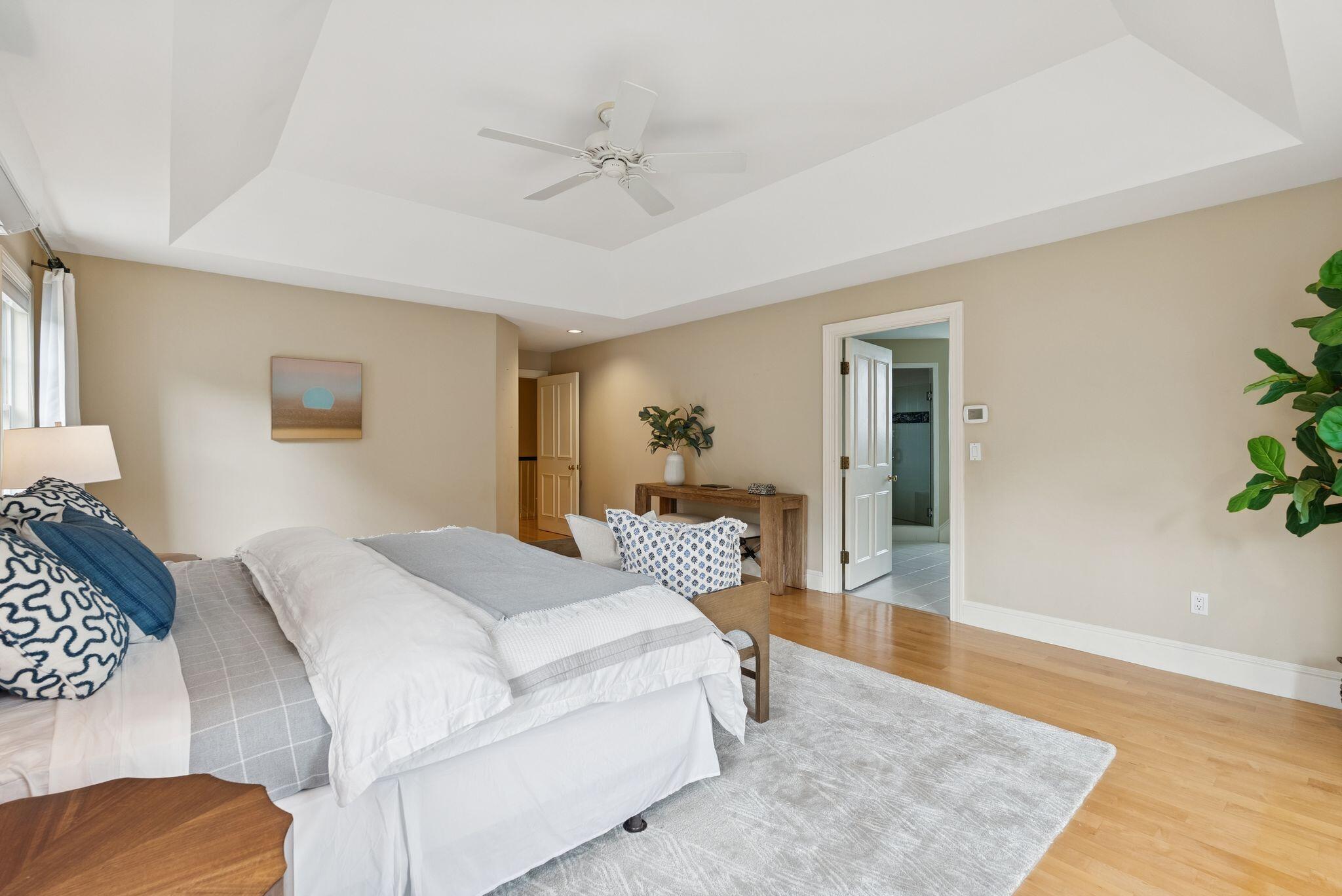 Cumberland, Maine, 04110, United States, 4 Bedrooms Bedrooms, ,5 BathroomsBathrooms,Residential,Active,1886783