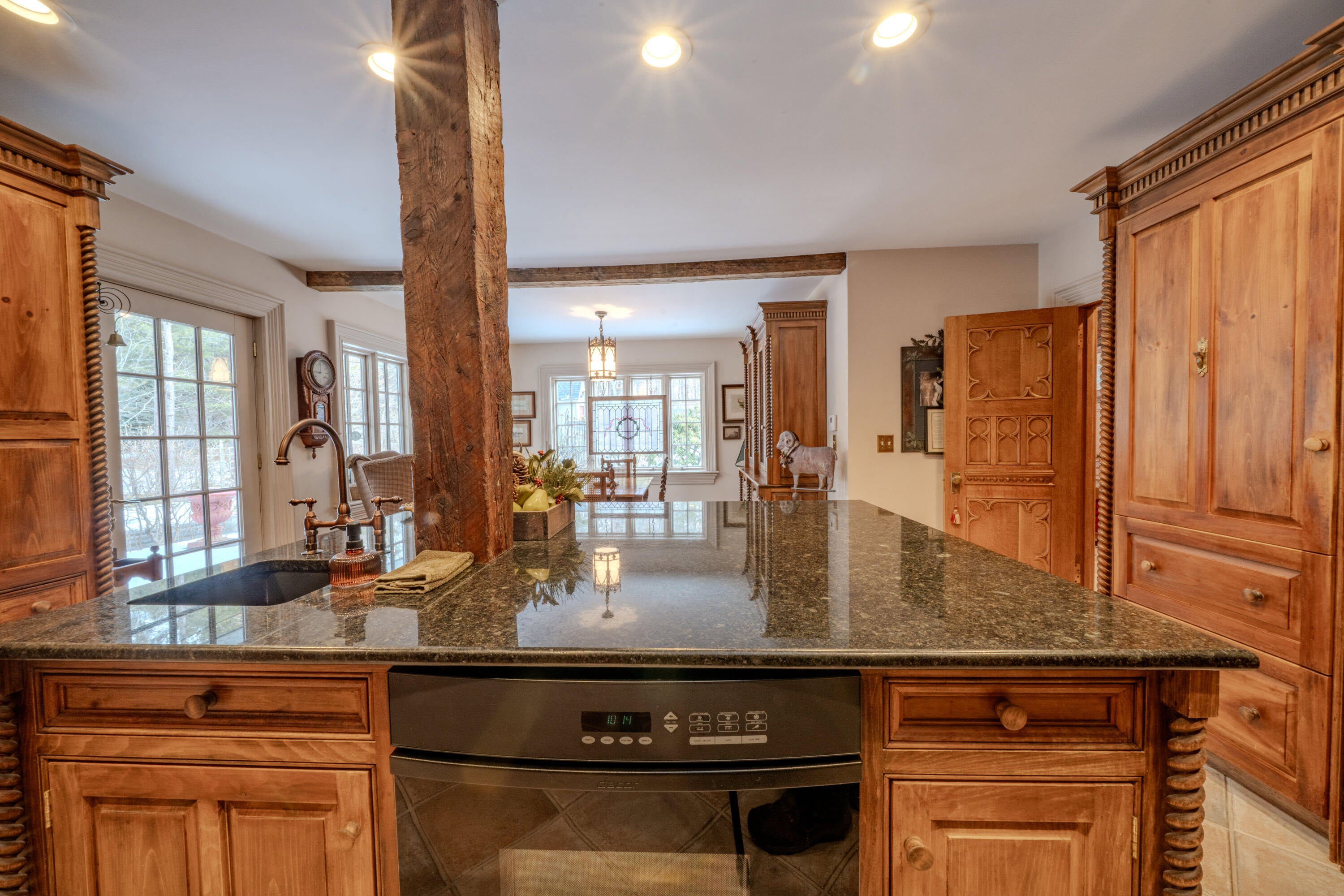 Belfast, Maine, 04915, United States, ,2 BathroomsBathrooms,Residential,Active,1762819