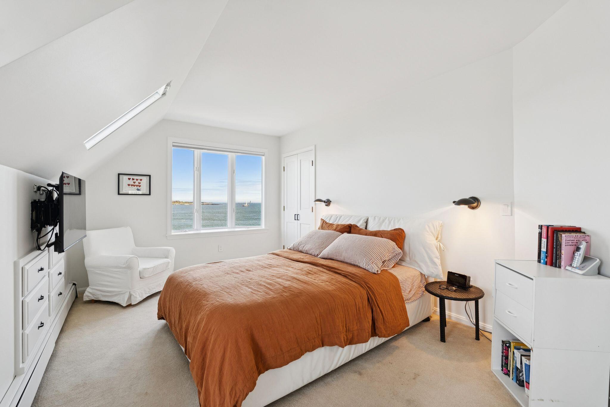 South Portland, Maine, 04106, United States, 3 Bedrooms Bedrooms, ,2 BathroomsBathrooms,Residential,Active,1951791