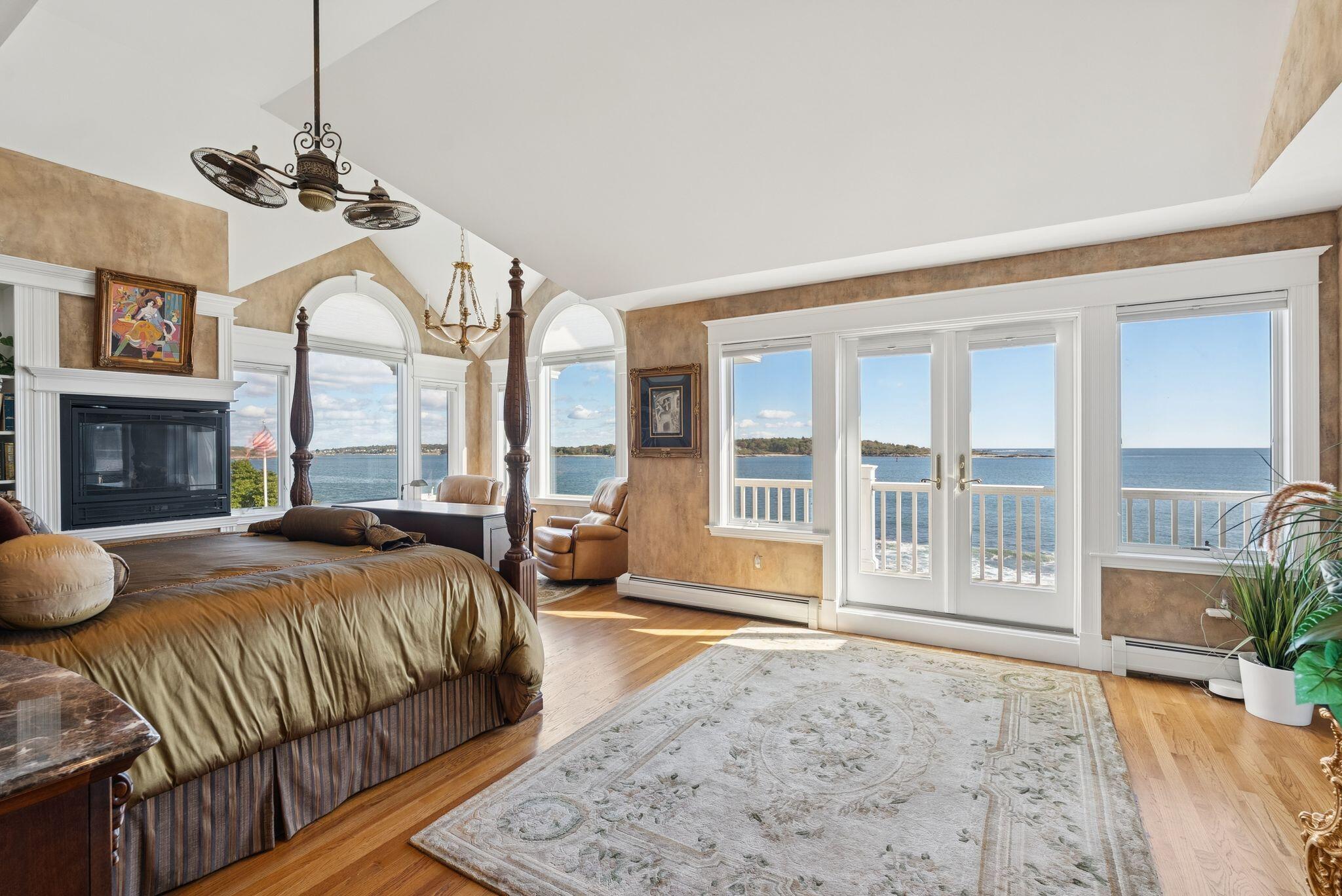 South Portland, Maine, 04106, United States, 3 Bedrooms Bedrooms, ,5 BathroomsBathrooms,Residential,Active,1954023