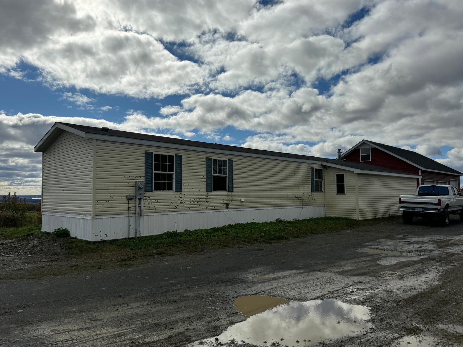 New Canada, Maine, 04743, United States, 6 Bedrooms Bedrooms, ,2 BathroomsBathrooms,Residential,Active,1702003