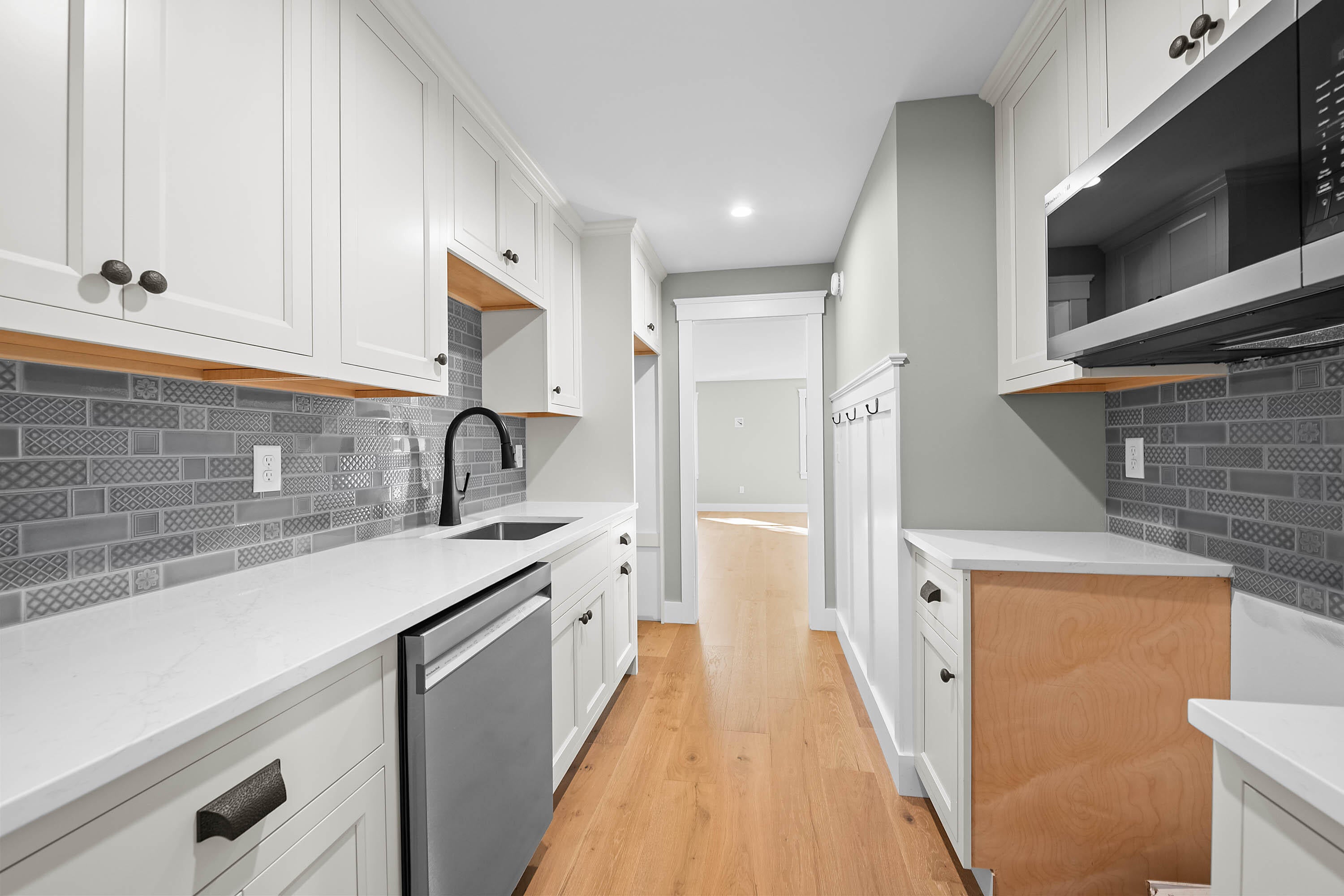 Kennebunkport, Maine, 04046, United States, 4 Bedrooms Bedrooms, ,4 BathroomsBathrooms,Residential,Active,1968434