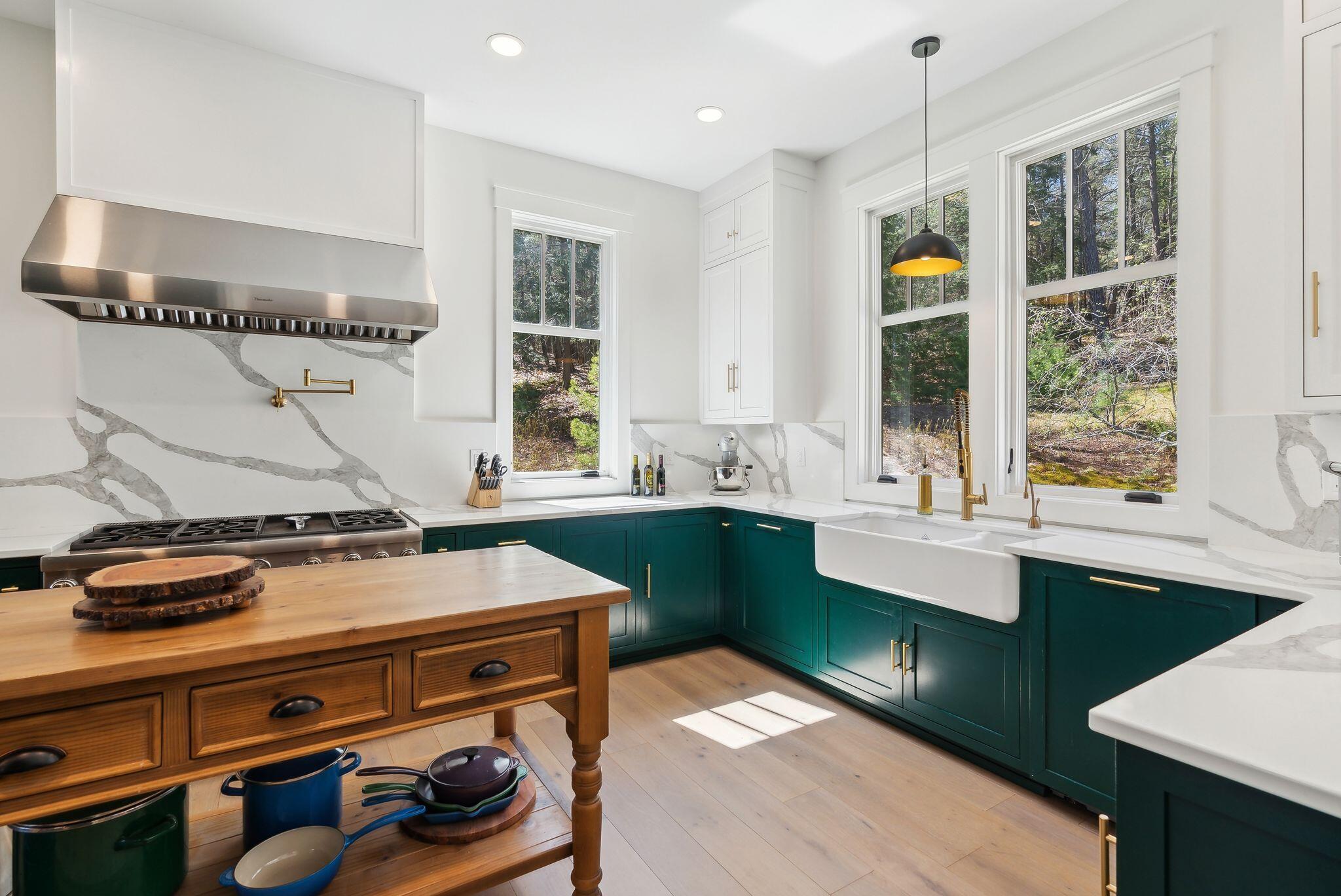 Falmouth, Maine, 04105, United States, 5 Bedrooms Bedrooms, ,5 BathroomsBathrooms,Residential,Active,1798129