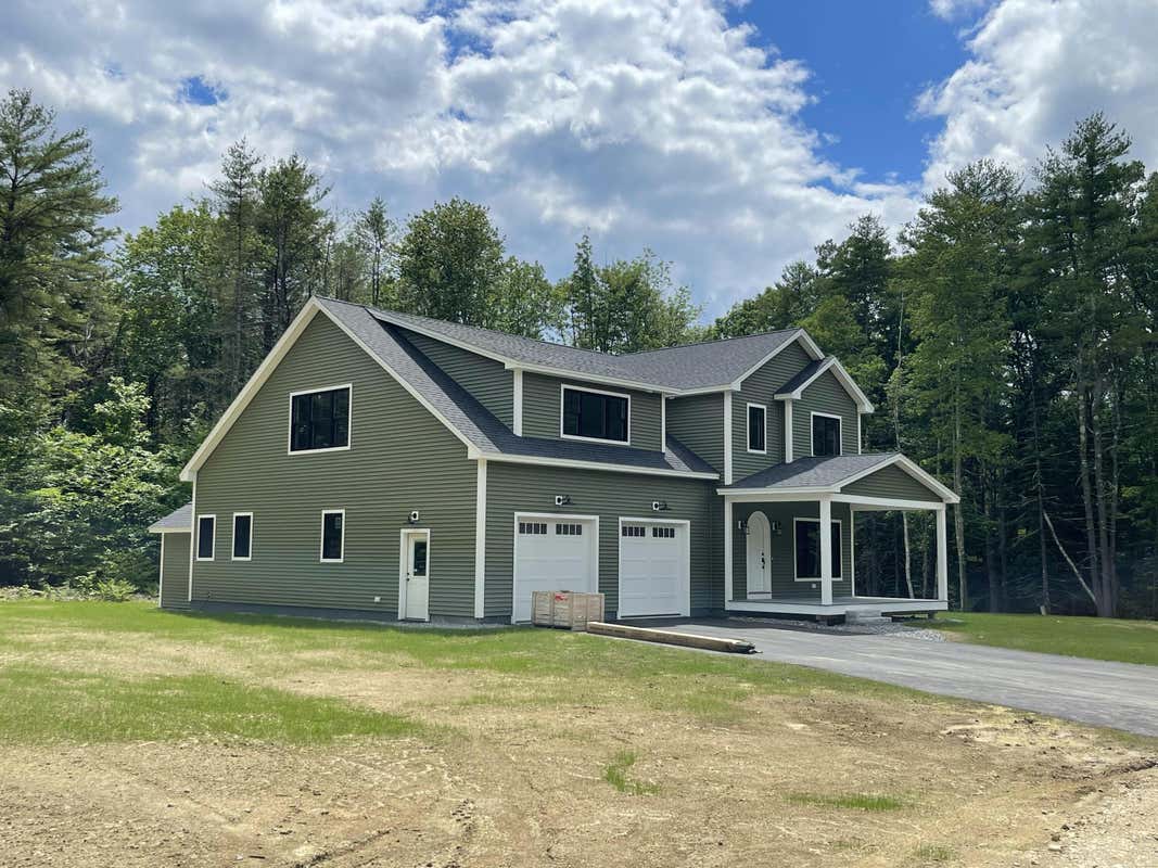 32 COUNTY CROSSING, BRUNSWICK, ME 04011, photo 1 of 21