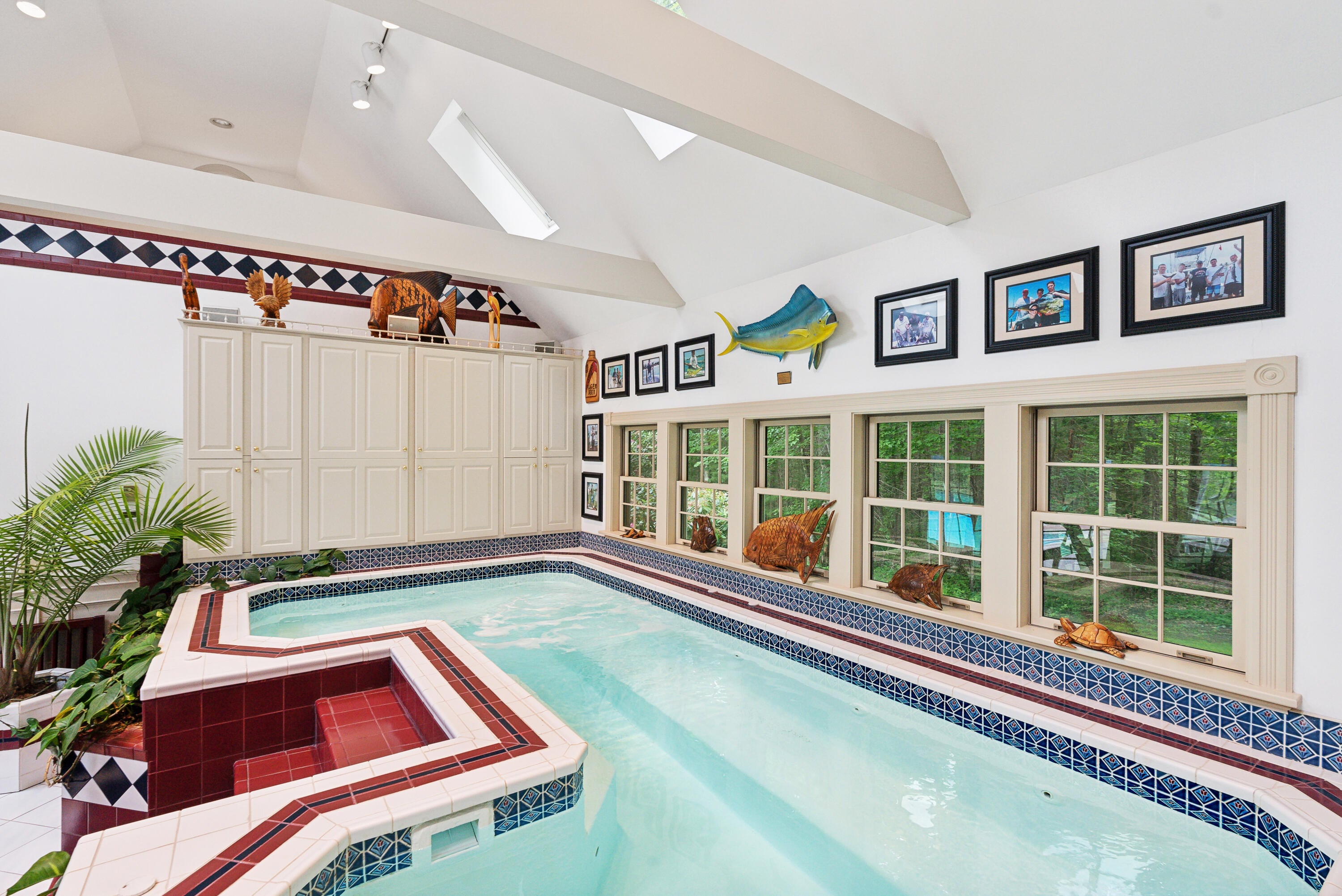 Saco, Maine, 04072, United States, 8 Bedrooms Bedrooms, ,9 BathroomsBathrooms,Residential,Active,1839757