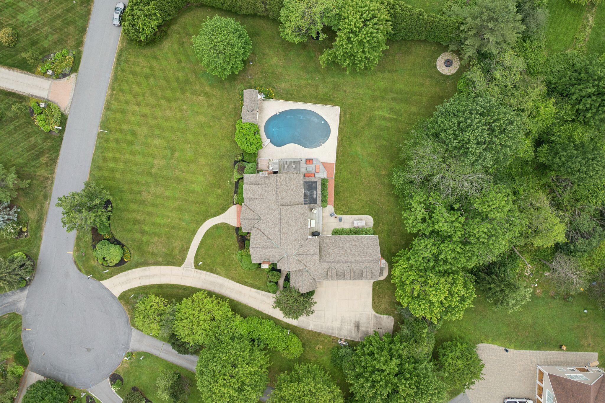 Cumberland, Maine, 04110, United States, 4 Bedrooms Bedrooms, ,5 BathroomsBathrooms,Residential,Active,1886783