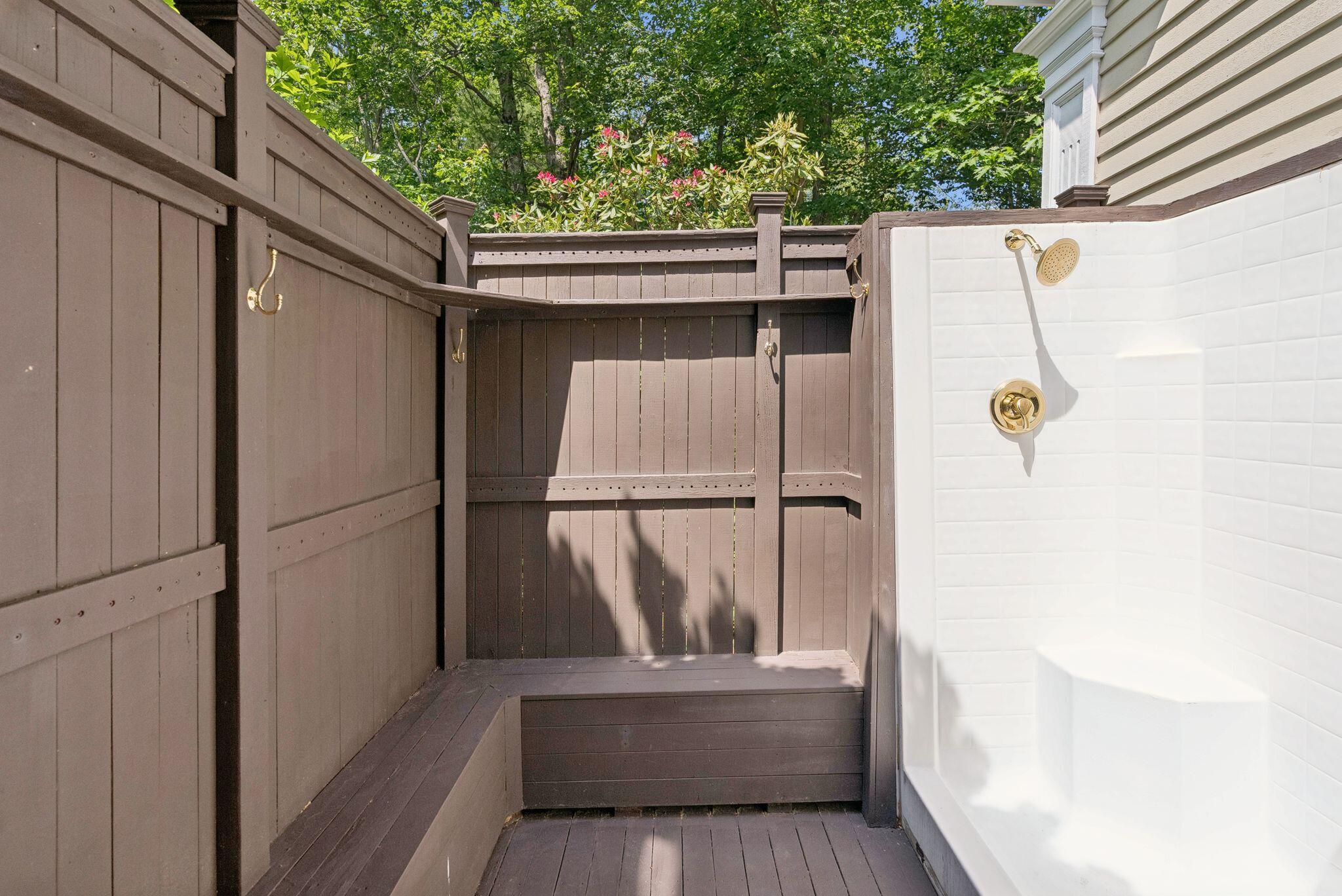 Saco, Maine, 04072, United States, 8 Bedrooms Bedrooms, ,9 BathroomsBathrooms,Residential,Active,1839757