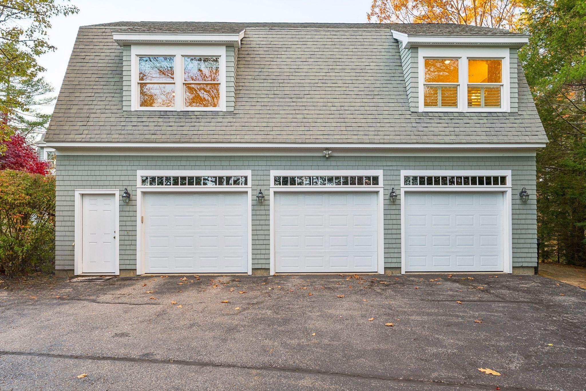 Falmouth, Maine, 04105, United States, 5 Bedrooms Bedrooms, ,4 BathroomsBathrooms,Residential,Active,2002327