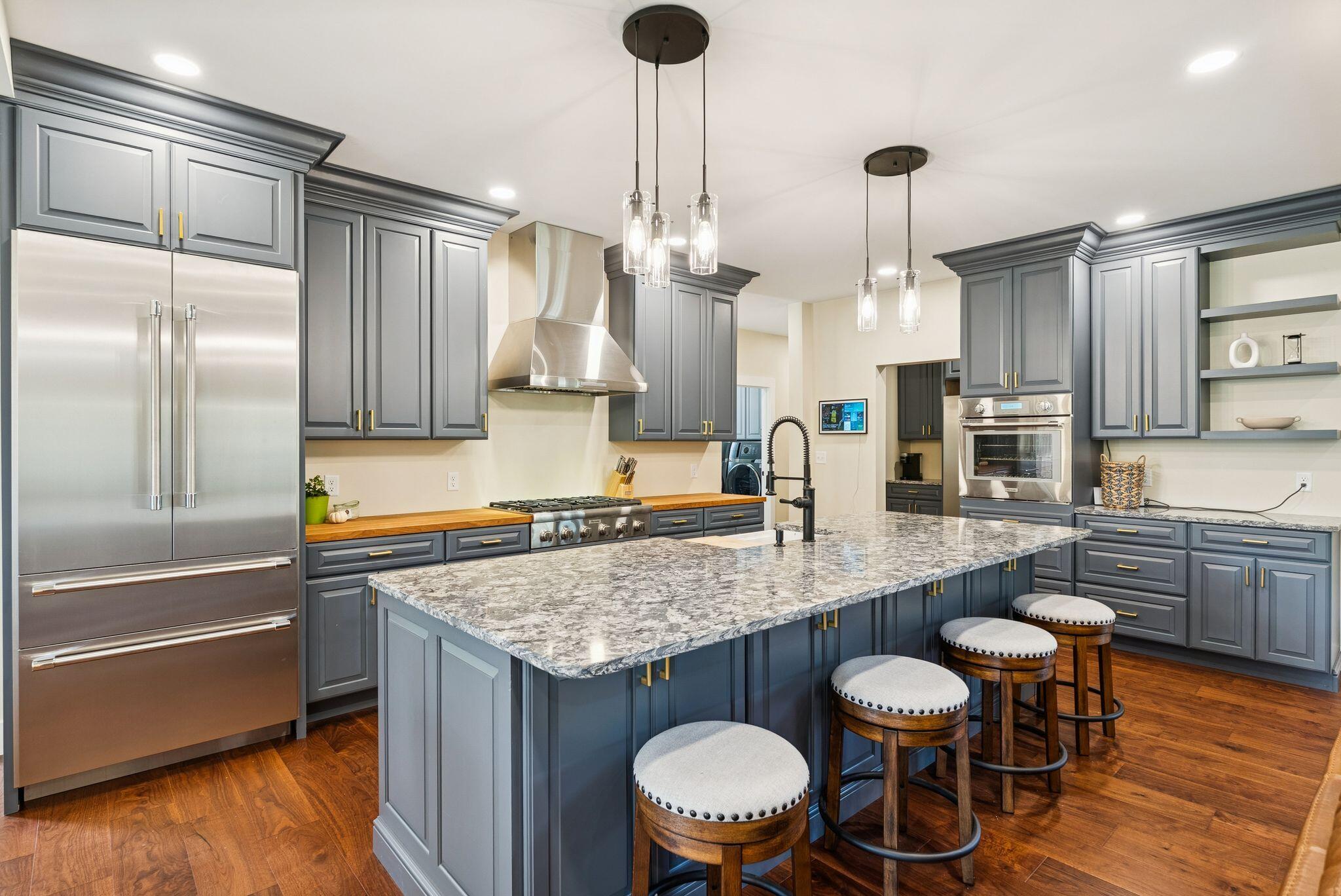 Casco, Maine, 04015, United States, 4 Bedrooms Bedrooms, ,5 BathroomsBathrooms,Residential,Active,1968106