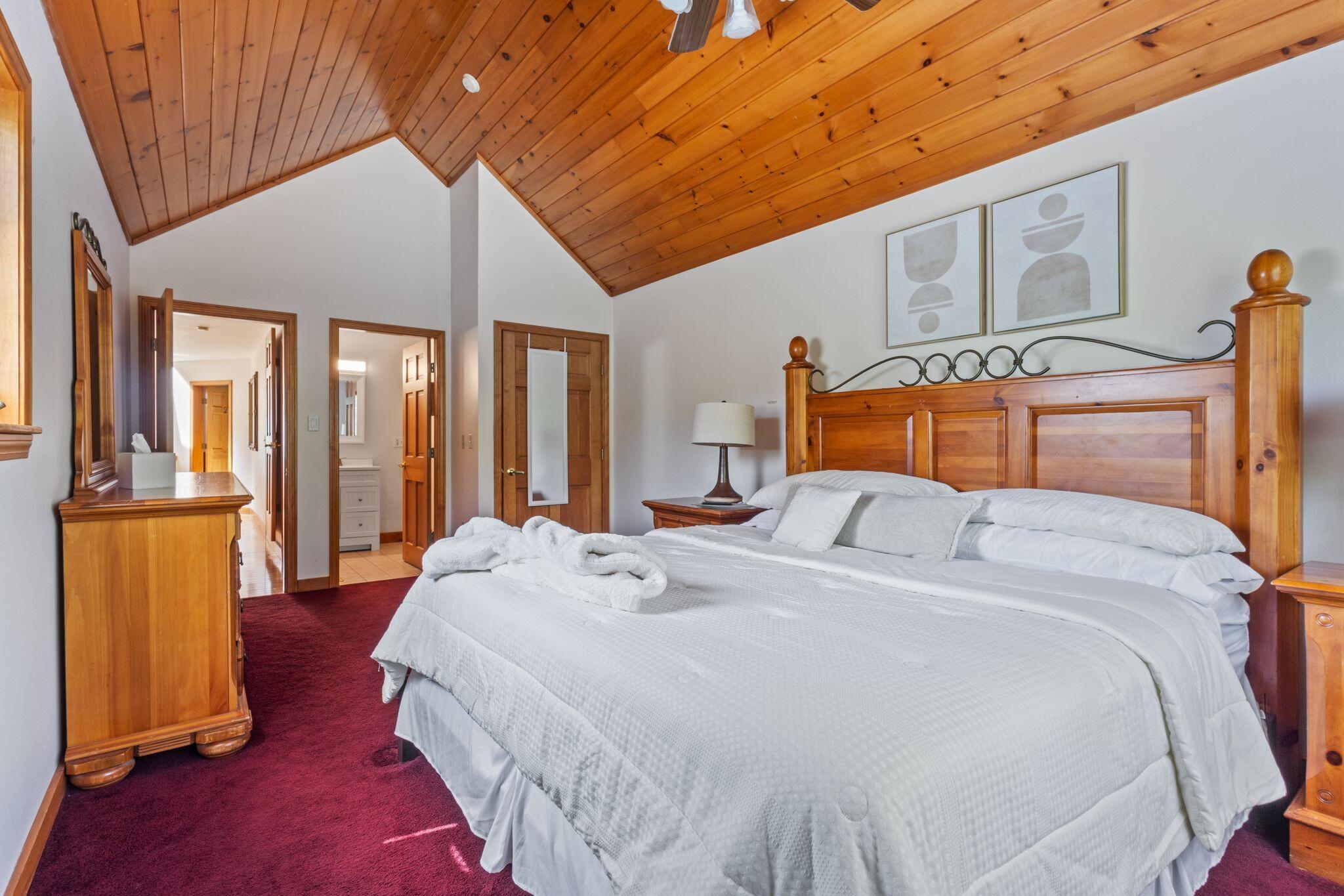 Newry, Maine, 04261, United States, 14 Bedrooms Bedrooms, ,14 BathroomsBathrooms,Residential,Active,1927667