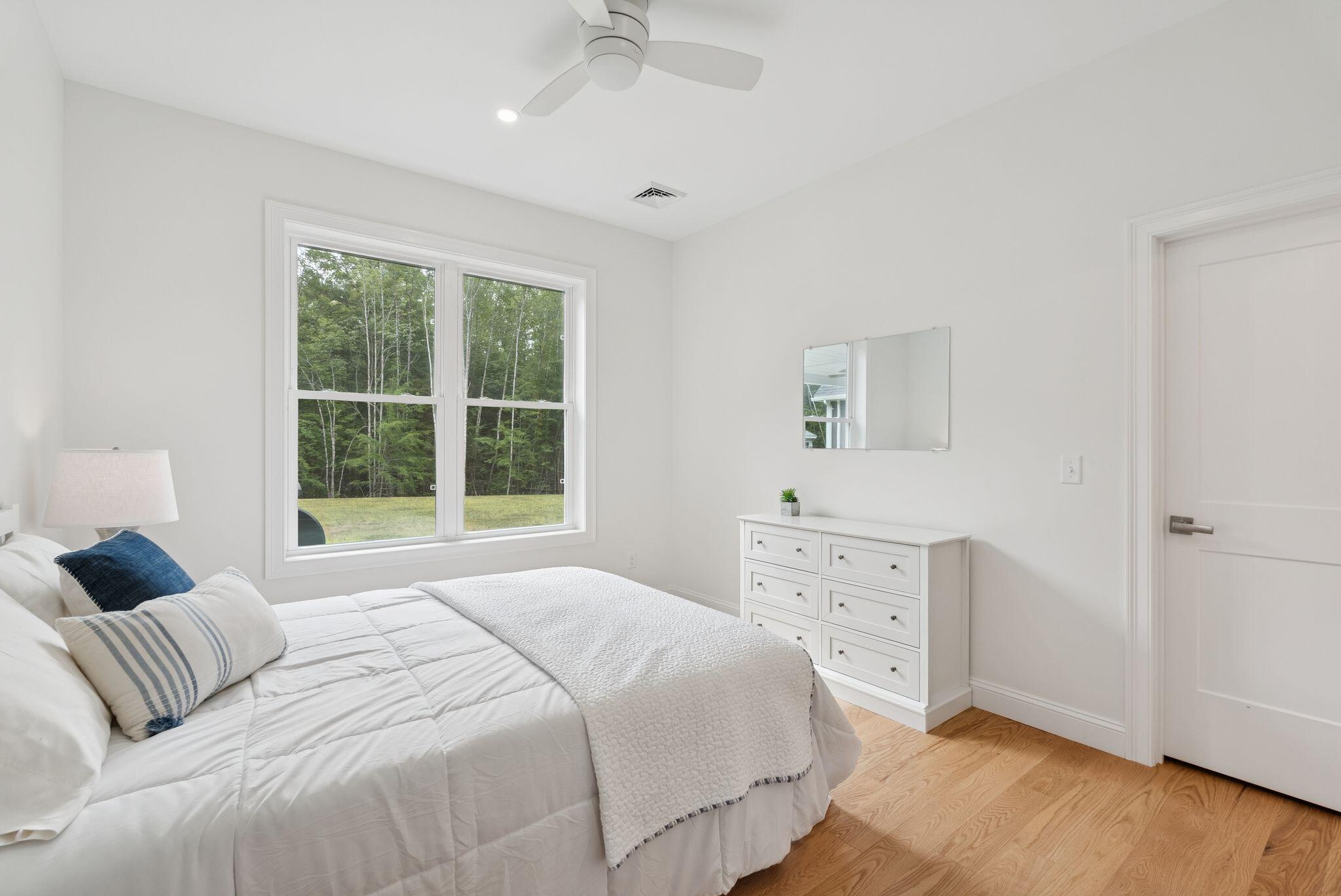 Buxton, Maine, 04093, United States, 4 Bedrooms Bedrooms, ,4 BathroomsBathrooms,Residential,Active,1909608