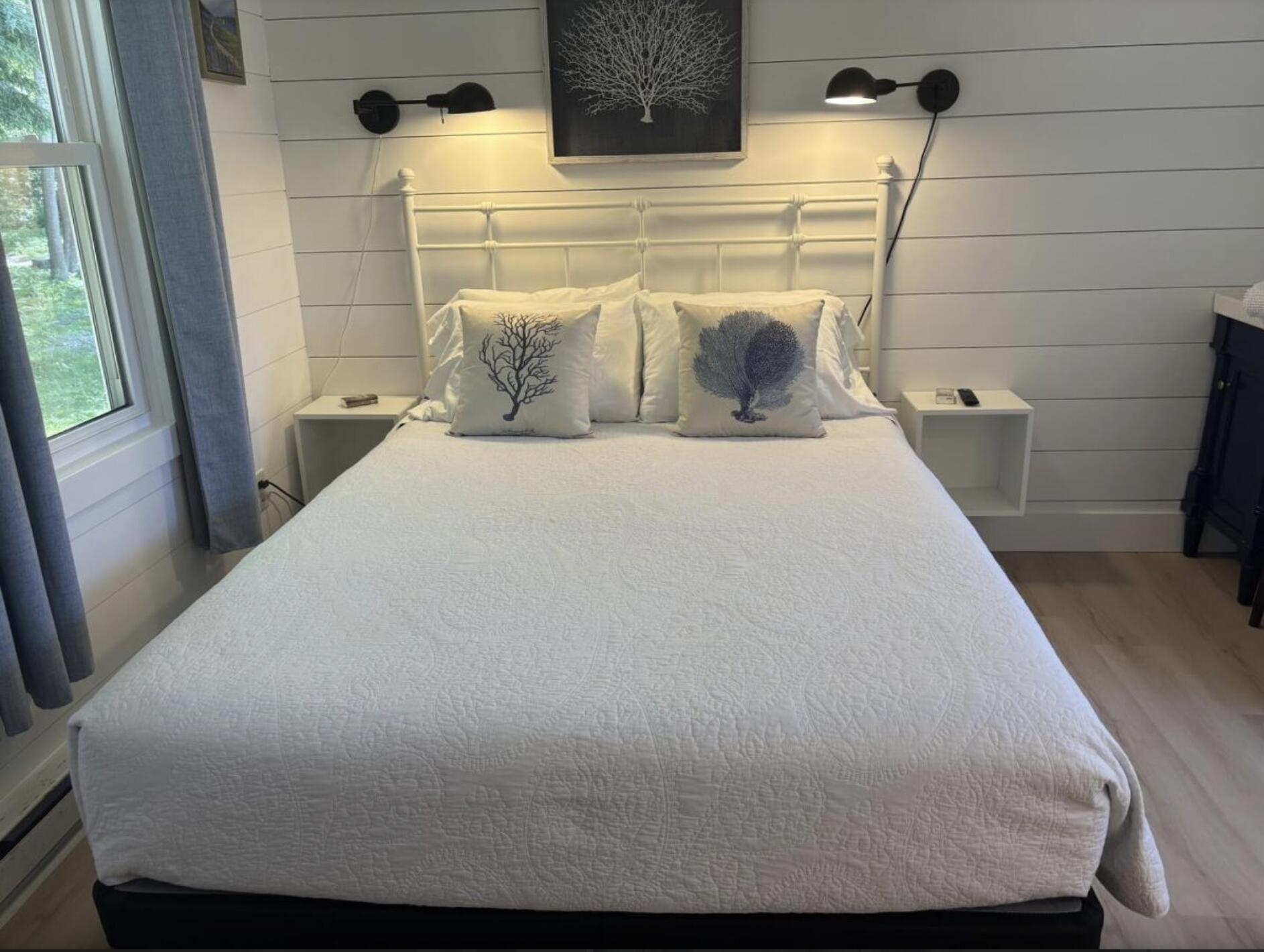 Ogunquit, Maine, 03907, United States, 6 Bedrooms Bedrooms, ,6 BathroomsBathrooms,Residential,Active,2012671