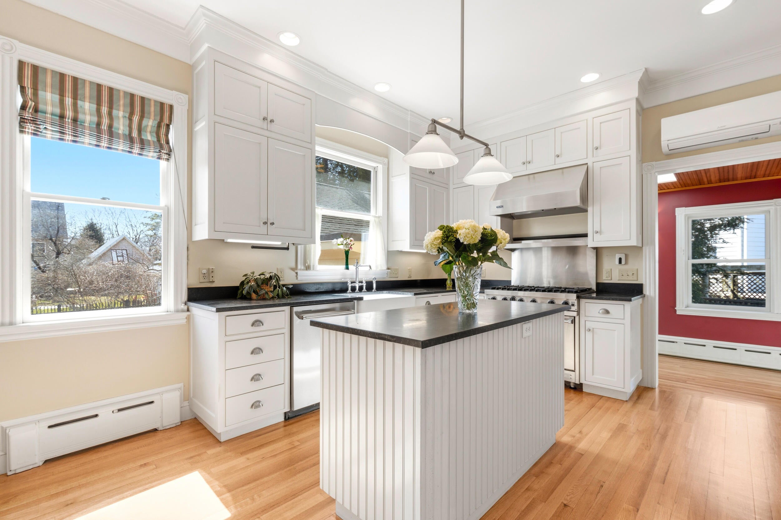 Portland, Maine, 04103, United States, 4 Bedrooms Bedrooms, ,3 BathroomsBathrooms,Residential,Active,2040217