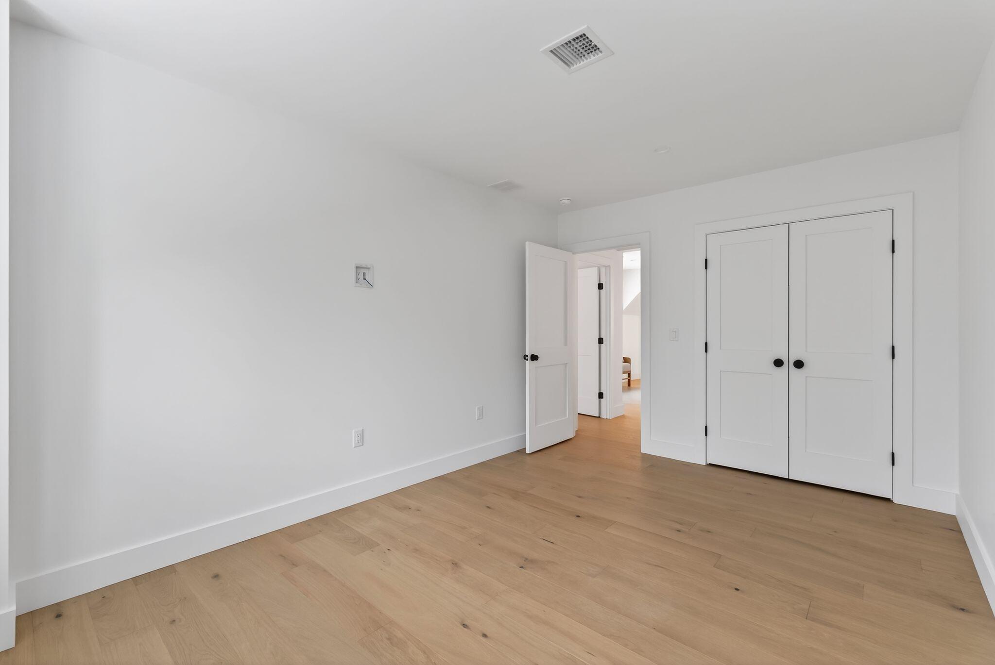 Falmouth, Maine, 04105, United States, 4 Bedrooms Bedrooms, ,4 BathroomsBathrooms,Residential,Active,2001079