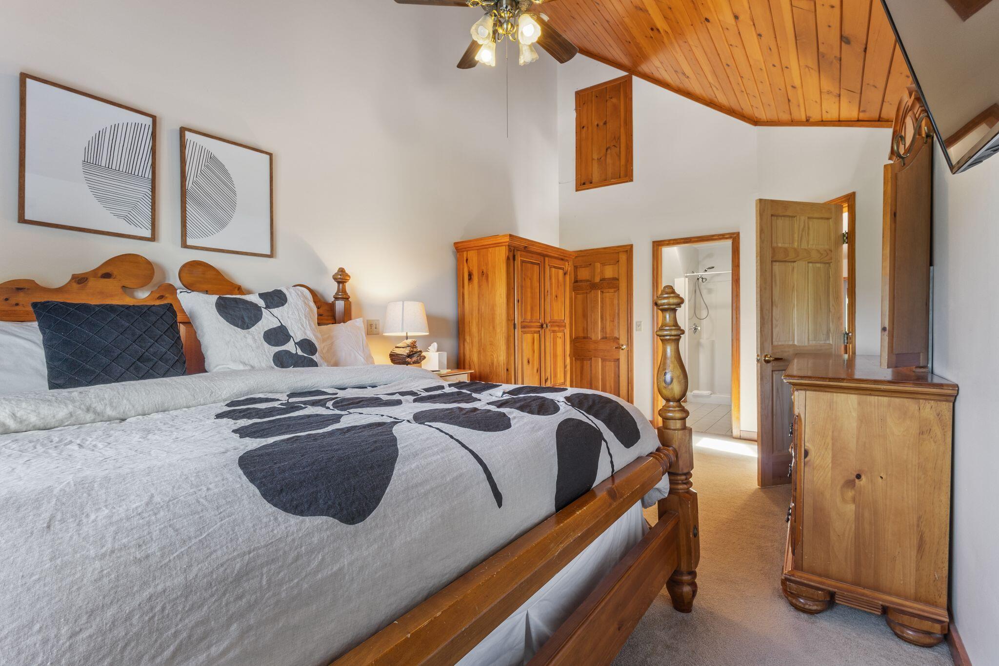 Newry, Maine, 04261, United States, 14 Bedrooms Bedrooms, ,14 BathroomsBathrooms,Residential,Active,1927667