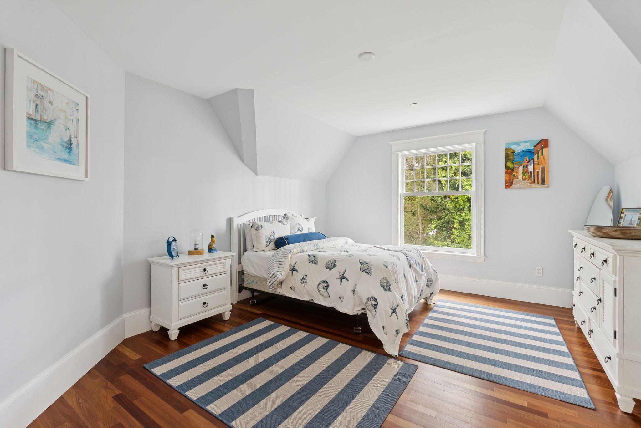 Yarmouth, Maine, 04096, United States, 4 Bedrooms Bedrooms, ,5 BathroomsBathrooms,Residential,Active,1945252