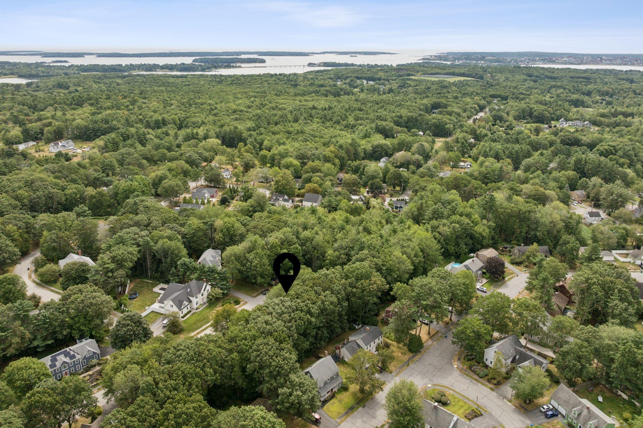 Falmouth, Maine, 04105, United States, 4 Bedrooms Bedrooms, ,3 BathroomsBathrooms,Residential,Active,1920228