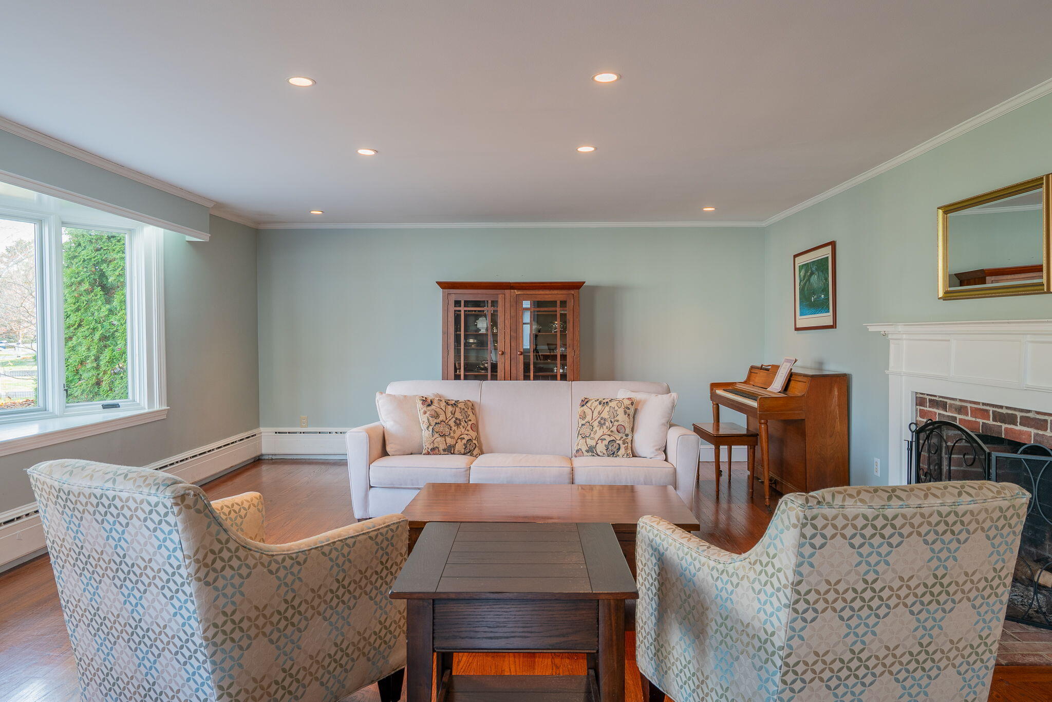 Cumberland, Maine, 04110, United States, 5 Bedrooms Bedrooms, ,3 BathroomsBathrooms,Residential,Active,1989779