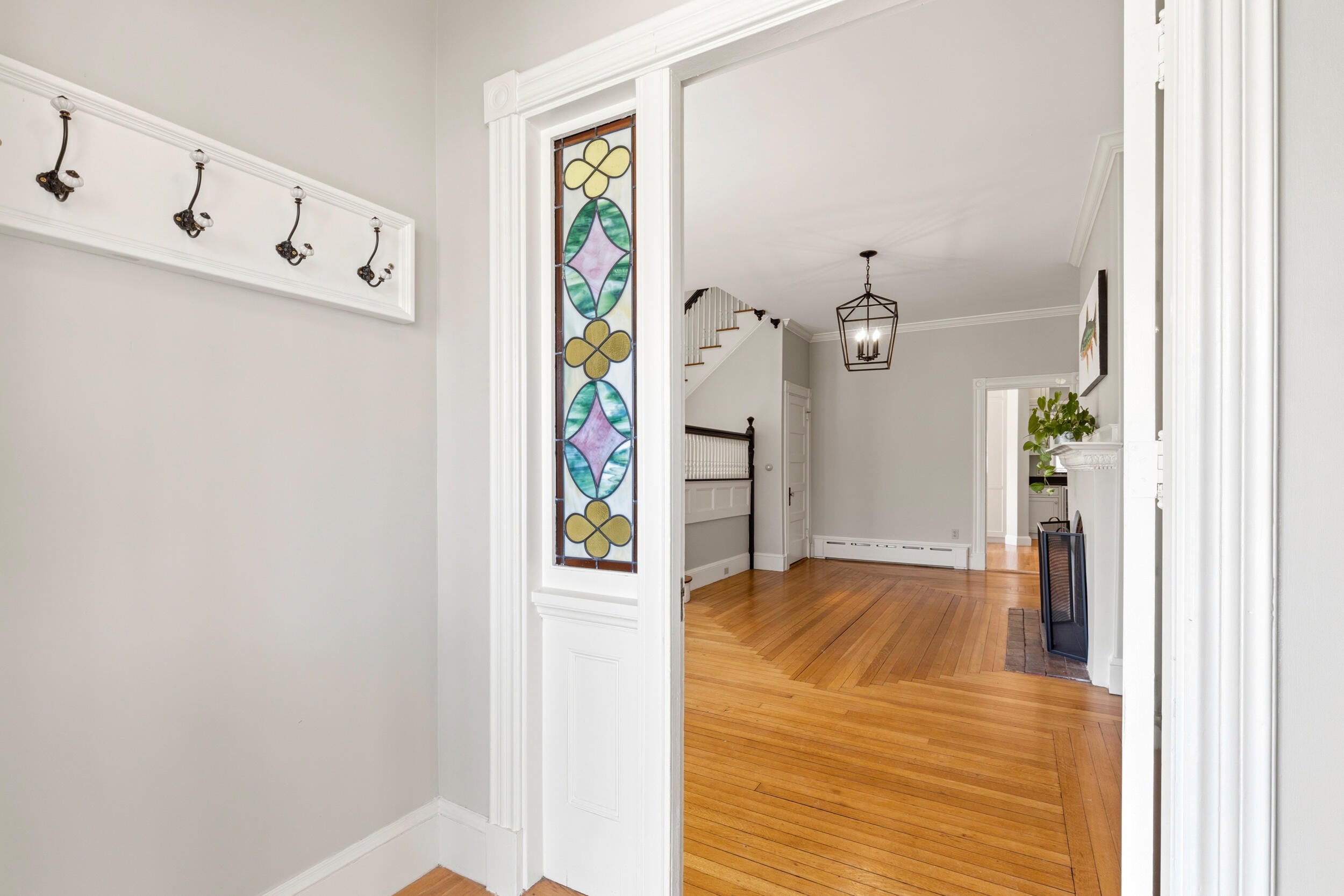 Portland, Maine, 04103, United States, 4 Bedrooms Bedrooms, ,3 BathroomsBathrooms,Residential,Active,2040217