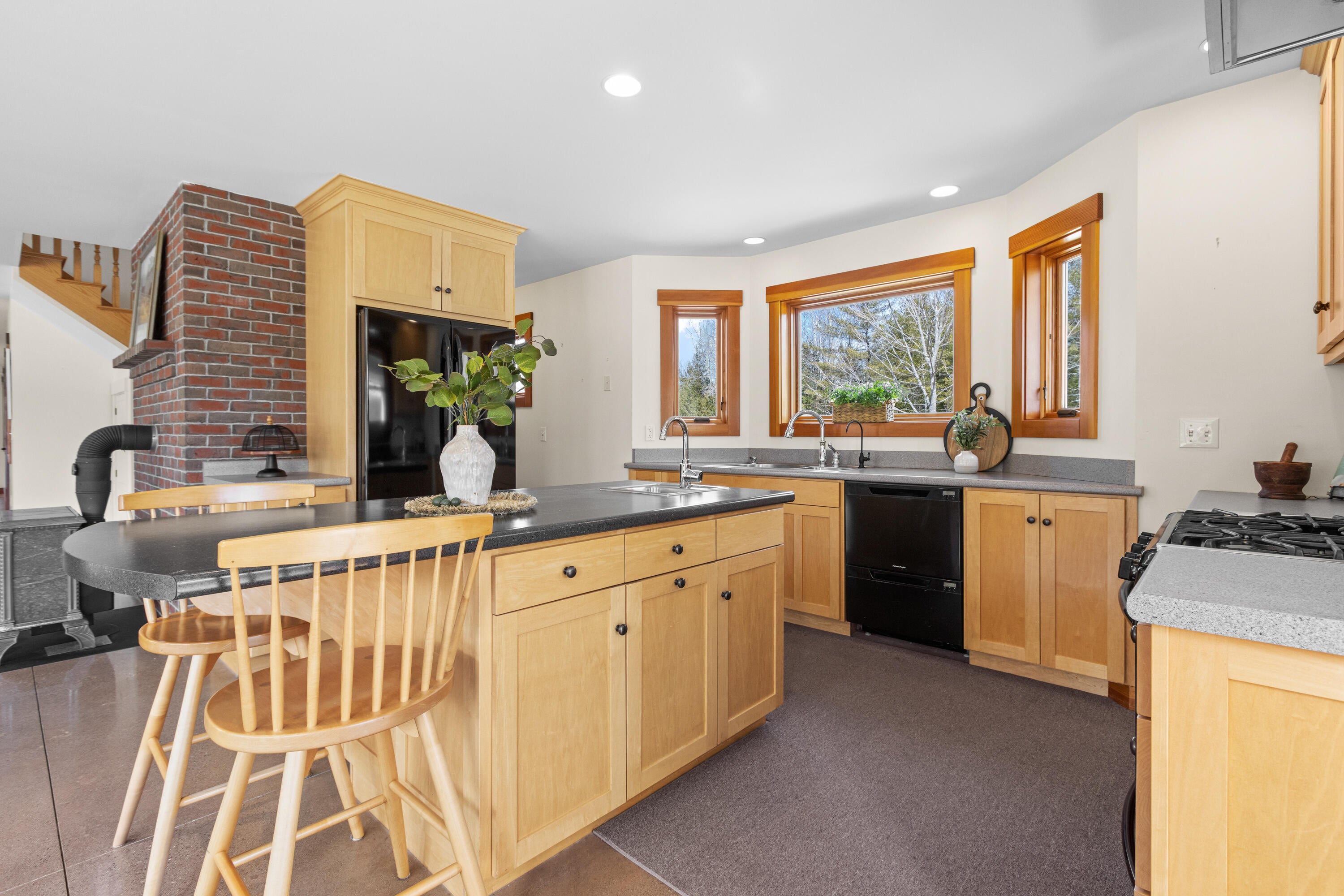 Monmouth, Maine, 04259, United States, ,3 BathroomsBathrooms,Residential,Active,1771427