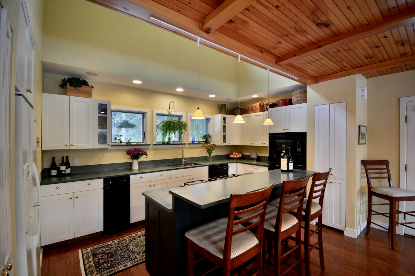 New Portland, Maine, 04961, United States, 3 Bedrooms Bedrooms, ,3 BathroomsBathrooms,Residential,Active,1953680