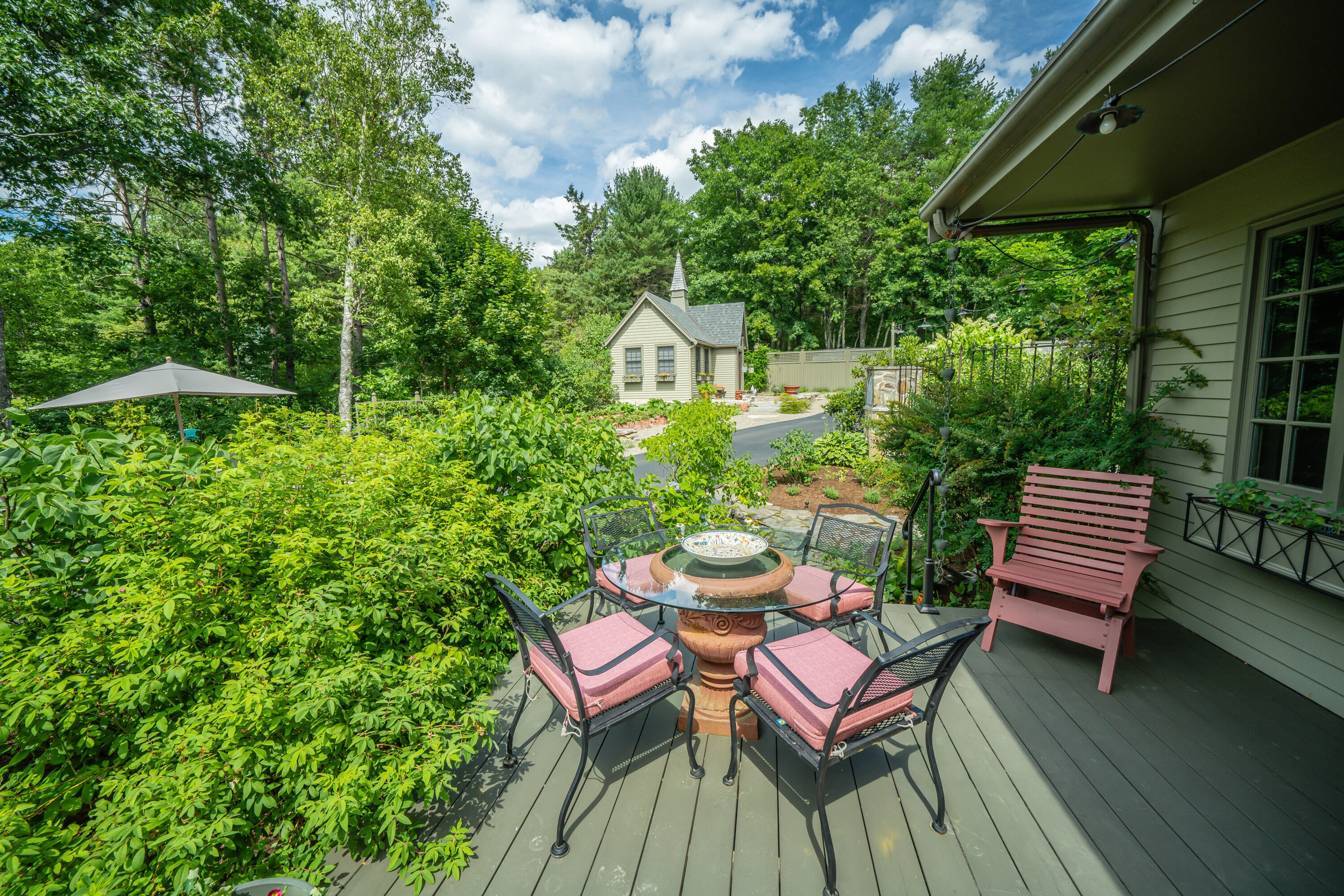Belfast, Maine, 04915, United States, ,2 BathroomsBathrooms,Residential,Active,1762819