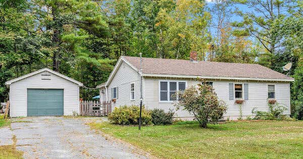 276 OAK ST, OAKLAND, ME 04963 - Image 1