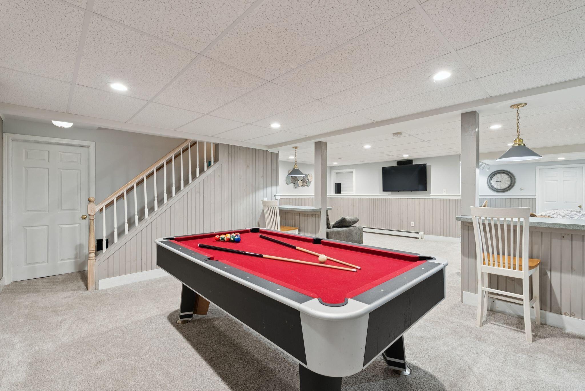 Falmouth, Maine, 04105, United States, 4 Bedrooms Bedrooms, ,3 BathroomsBathrooms,Residential,Active,1920228