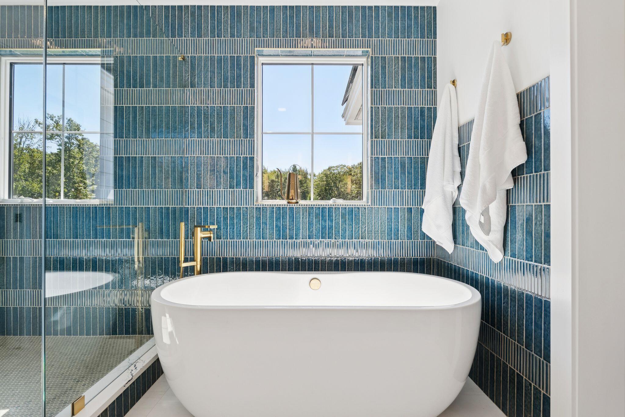Cumberland, Maine, 04021, United States, 5 Bedrooms Bedrooms, ,4 BathroomsBathrooms,Residential,Active,1941141