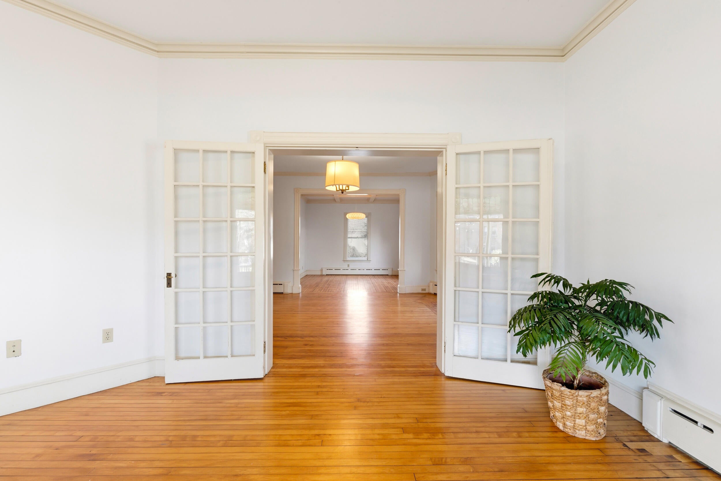 Portland, Maine, 04103, United States, 4 Bedrooms Bedrooms, ,3 BathroomsBathrooms,Residential,Active,2040217