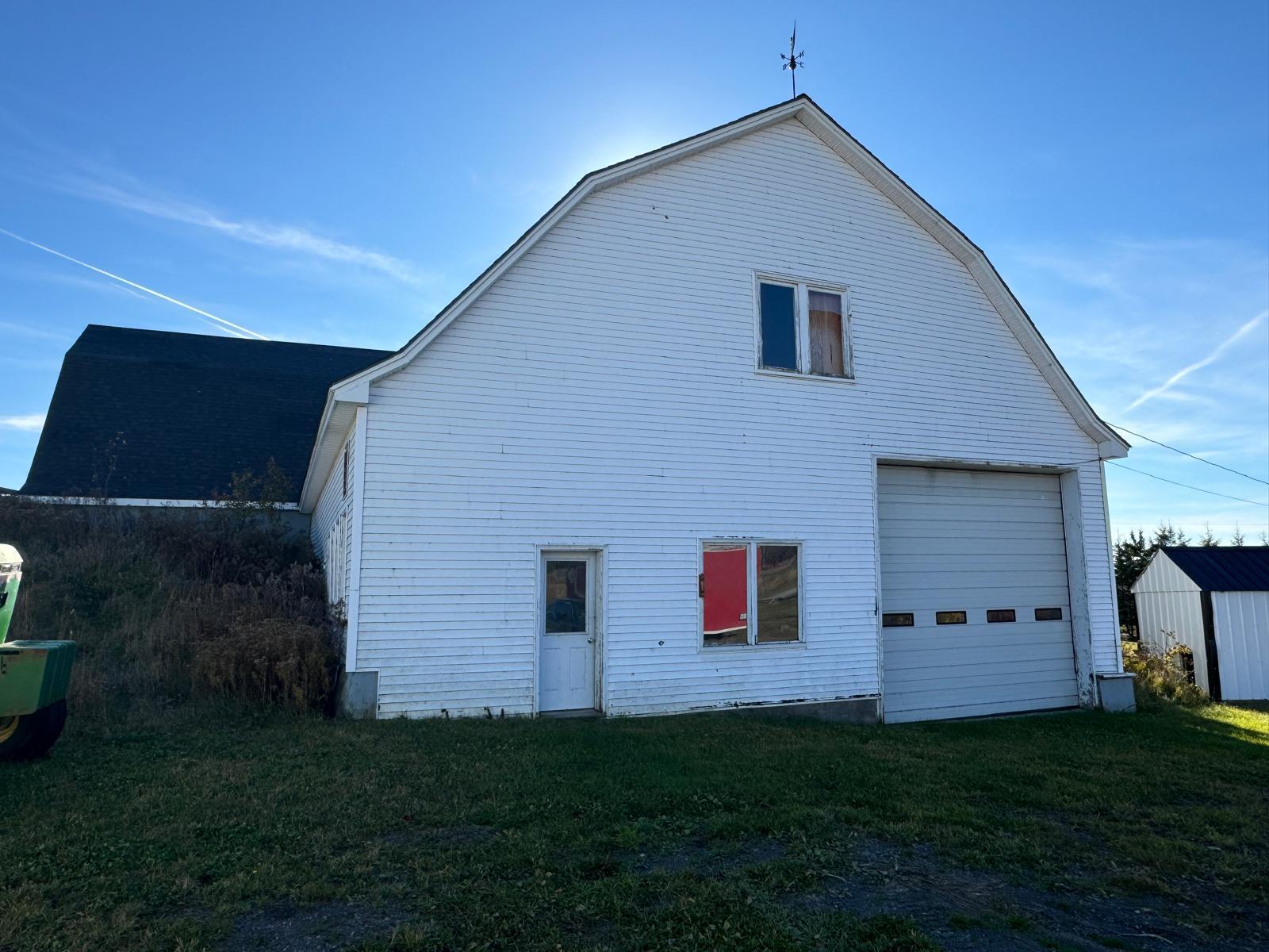 New Canada, Maine, 04743, United States, 6 Bedrooms Bedrooms, ,2 BathroomsBathrooms,Residential,Active,1702003