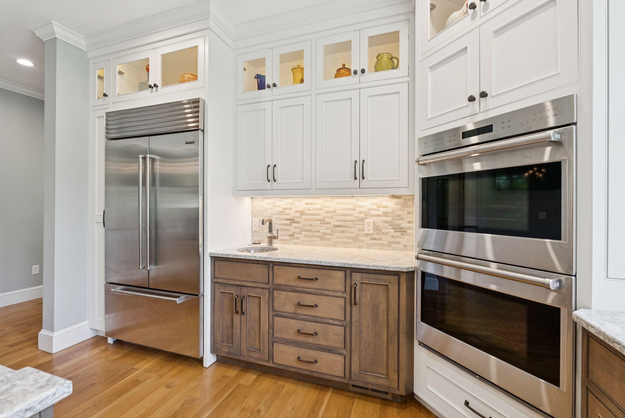 Falmouth, Maine, 04105, United States, 5 Bedrooms Bedrooms, ,6 BathroomsBathrooms,Residential,Active,1952276