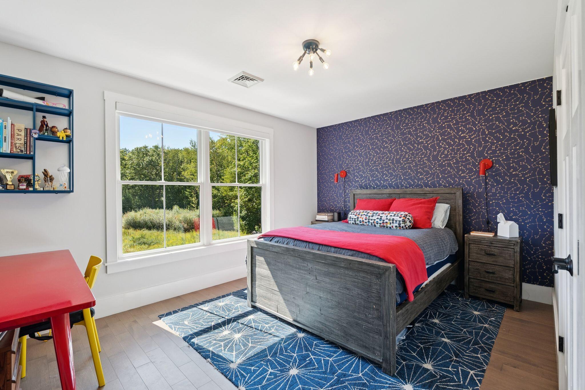 Cumberland, Maine, 04021, United States, 5 Bedrooms Bedrooms, ,4 BathroomsBathrooms,Residential,Active,1941141