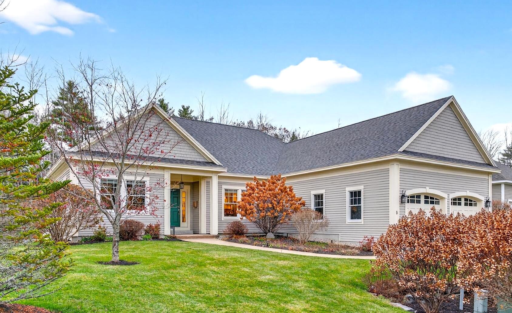 Falmouth, Maine, 04105, United States, 3 Bedrooms Bedrooms, ,4 BathroomsBathrooms,Residential,Active,1998574