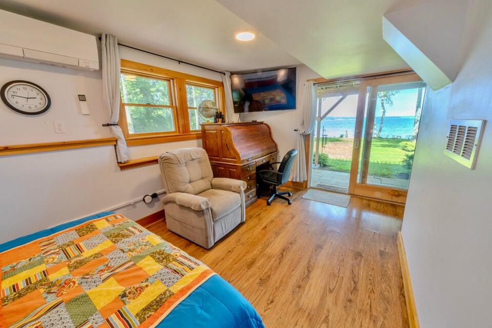 Belfast, Maine, 04915, United States, 4 Bedrooms Bedrooms, ,4 BathroomsBathrooms,Residential,Active,1876879