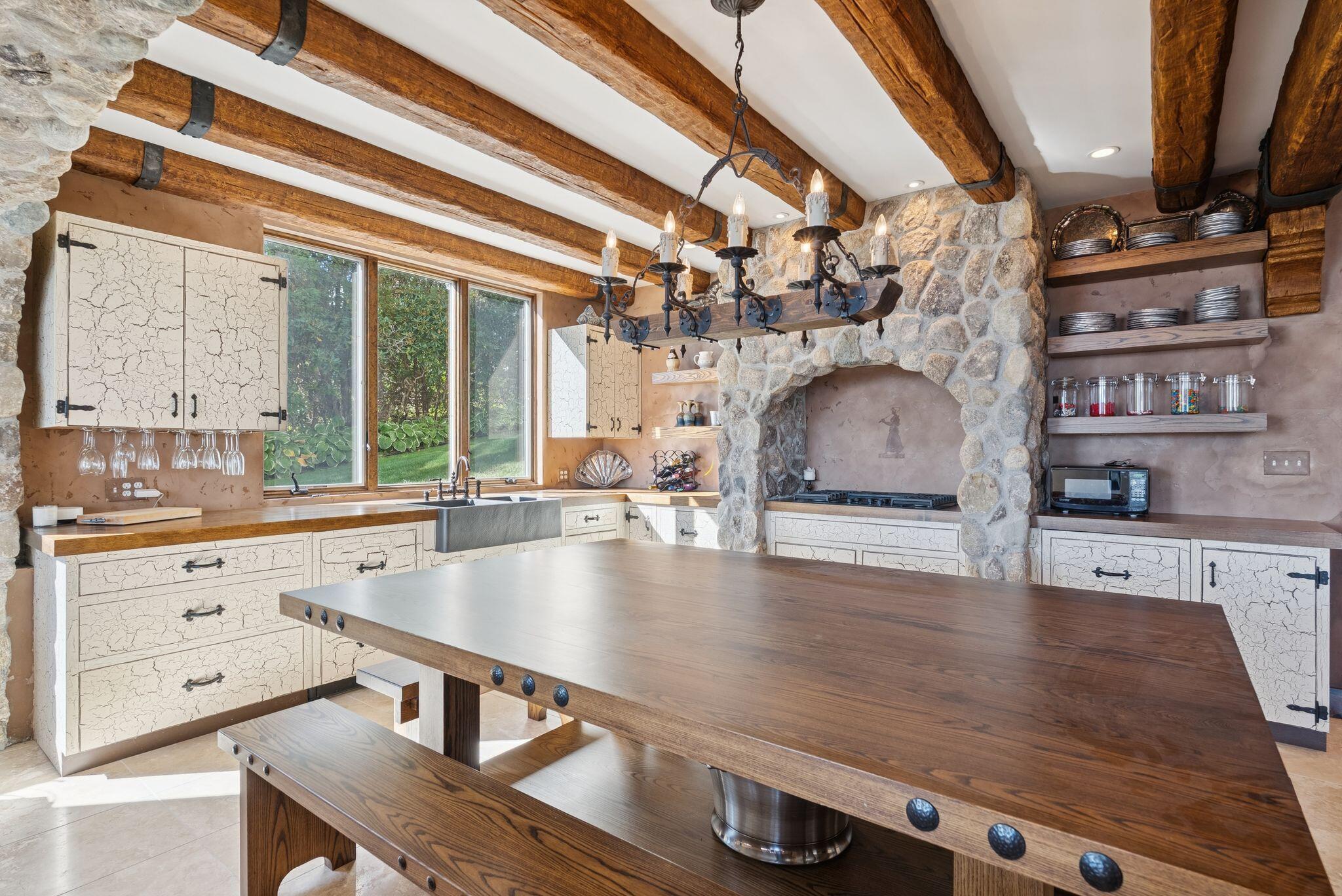 South Portland, Maine, 04106, United States, 3 Bedrooms Bedrooms, ,5 BathroomsBathrooms,Residential,Active,1954023