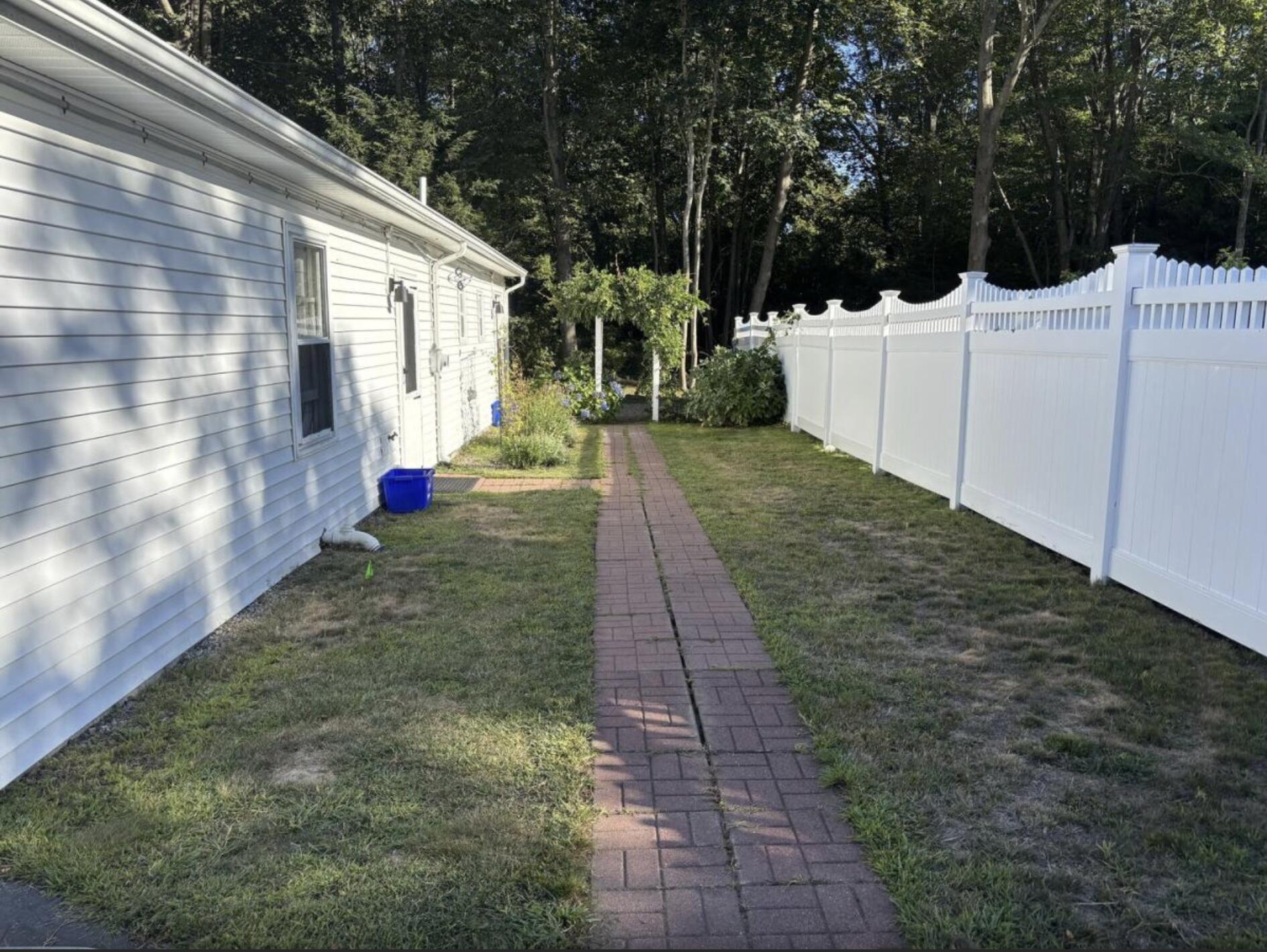 Ogunquit, Maine, 03907, United States, 6 Bedrooms Bedrooms, ,6 BathroomsBathrooms,Residential,Active,2012671