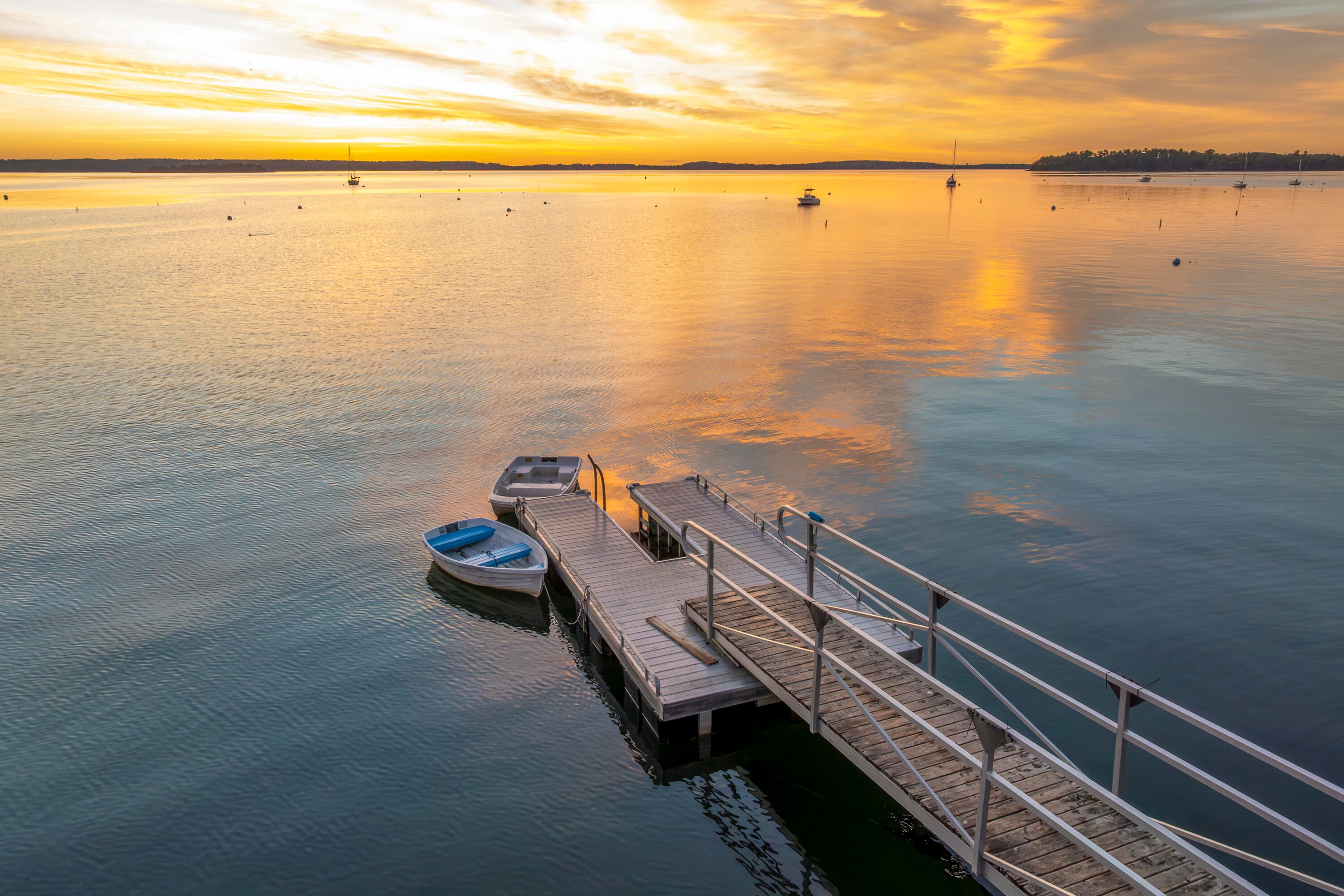 Falmouth, Maine, 04105, United States, 5 Bedrooms Bedrooms, ,6 BathroomsBathrooms,Residential,Active,1853629