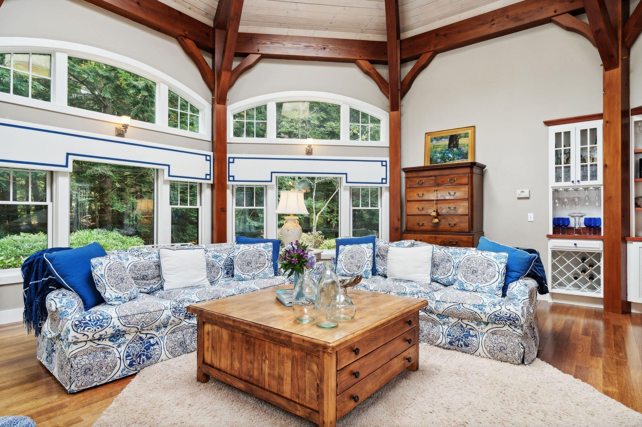 Naples, Maine, 04055, United States, 9 Bedrooms Bedrooms, ,8 BathroomsBathrooms,Residential,Active,1905064