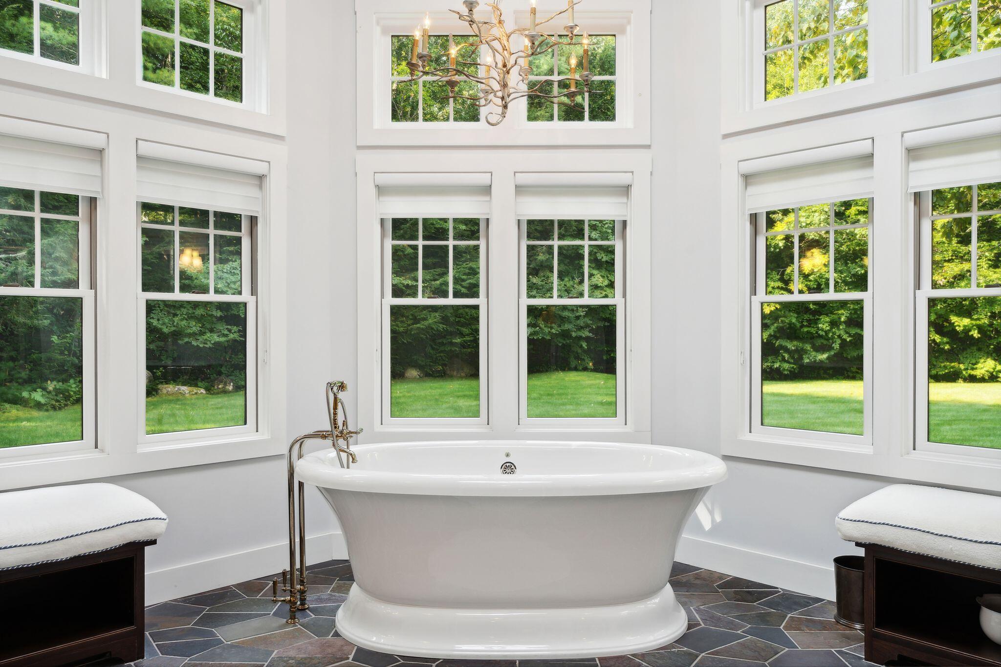 Naples, Maine, 04055, United States, 9 Bedrooms Bedrooms, ,8 BathroomsBathrooms,Residential,Active,1905064