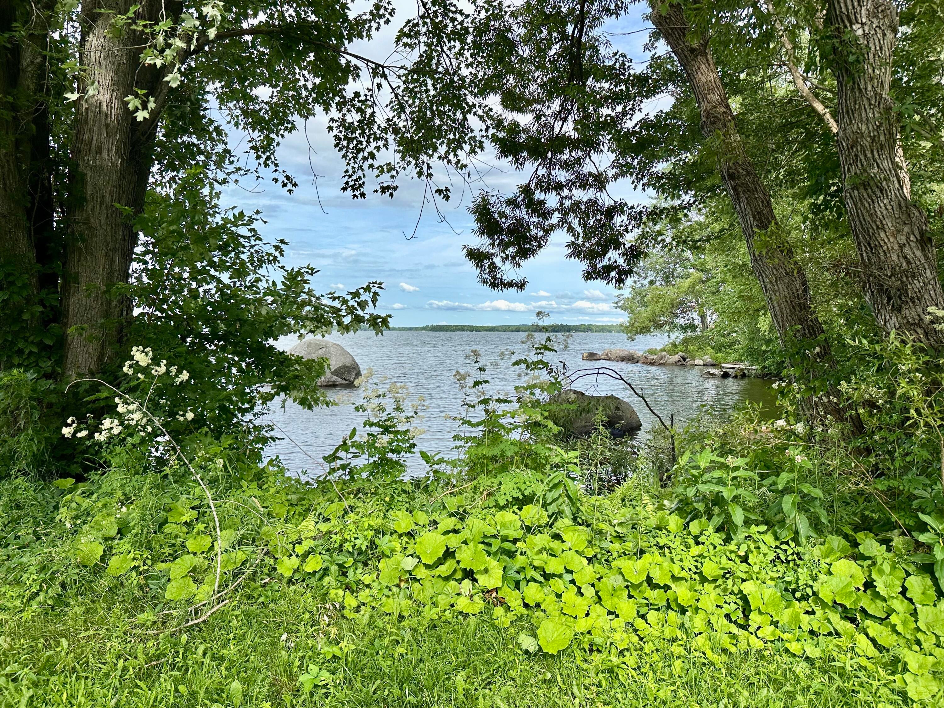 Newport, Maine, 04953, United States, 10 Bedrooms Bedrooms, ,9 BathroomsBathrooms,Residential,Active,1897992