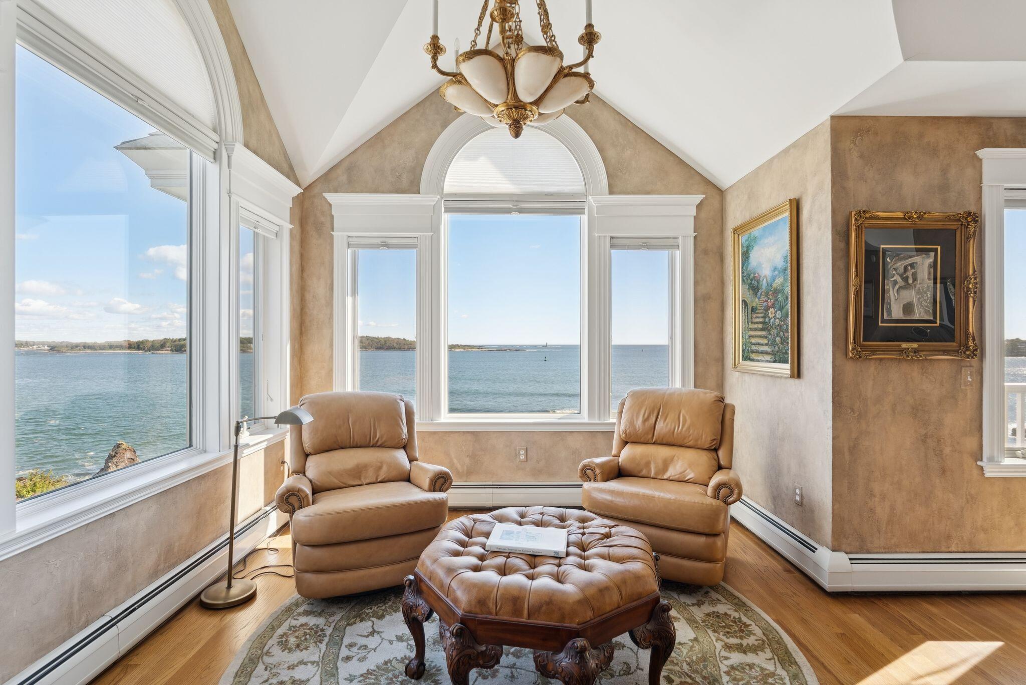 South Portland, Maine, 04106, United States, 3 Bedrooms Bedrooms, ,5 BathroomsBathrooms,Residential,Active,1954023