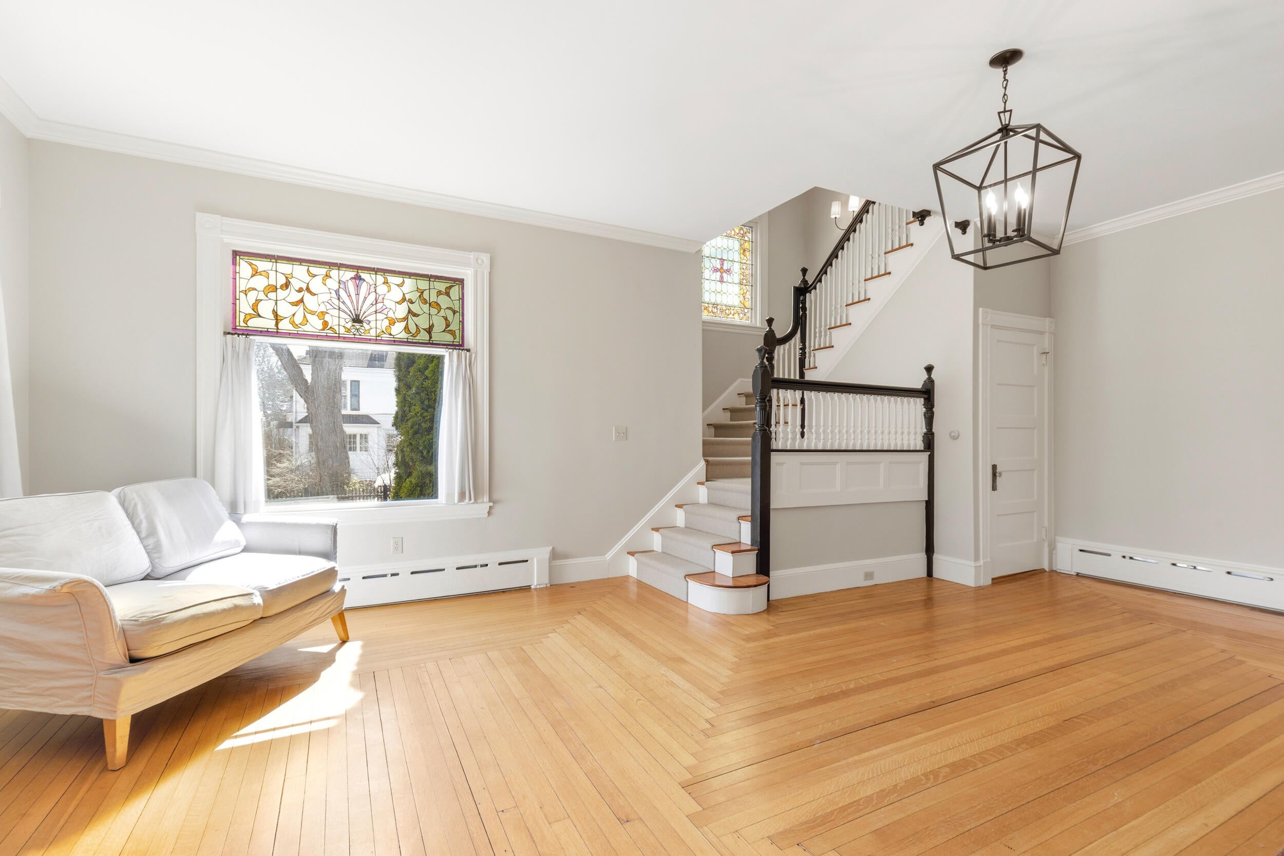 Portland, Maine, 04103, United States, 4 Bedrooms Bedrooms, ,3 BathroomsBathrooms,Residential,Active,2040217