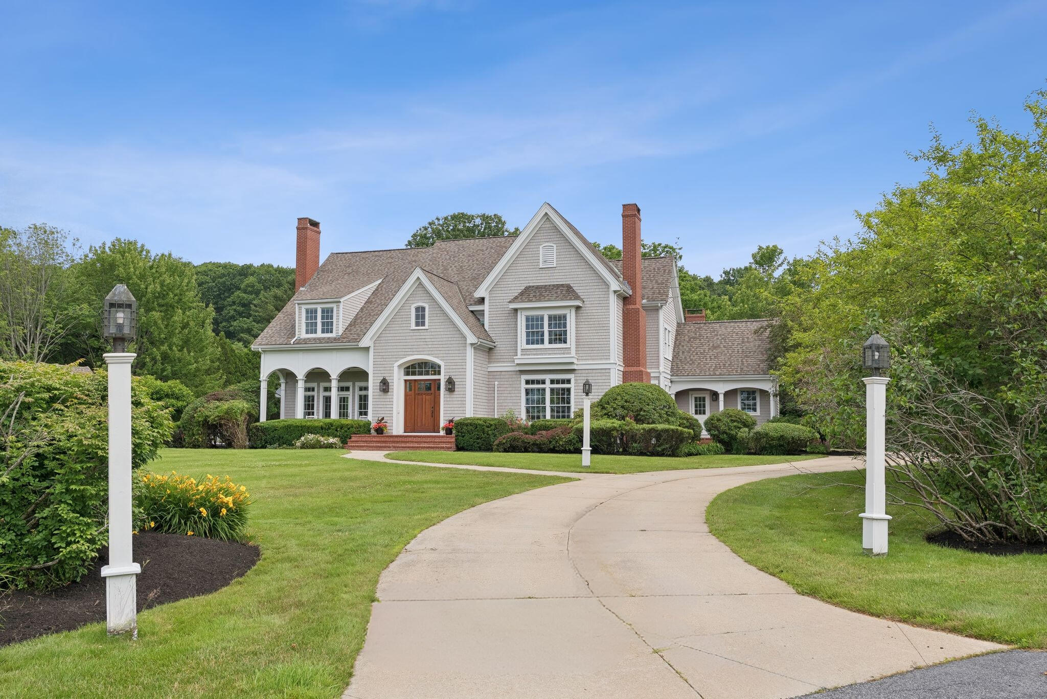 Cumberland, Maine, 04110, United States, 4 Bedrooms Bedrooms, ,5 BathroomsBathrooms,Residential,Active,1886783