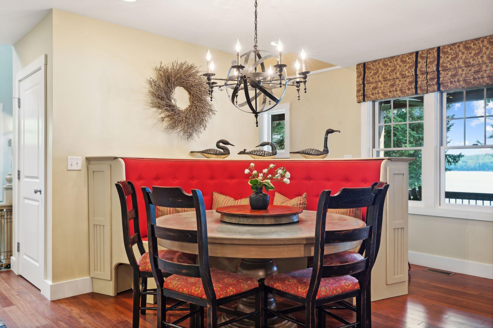 Naples, Maine, 04055, United States, 9 Bedrooms Bedrooms, ,8 BathroomsBathrooms,Residential,Active,1905064